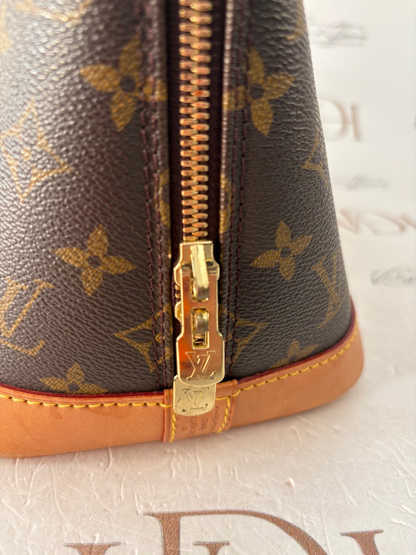 018841 - Louis Vuitton Alma