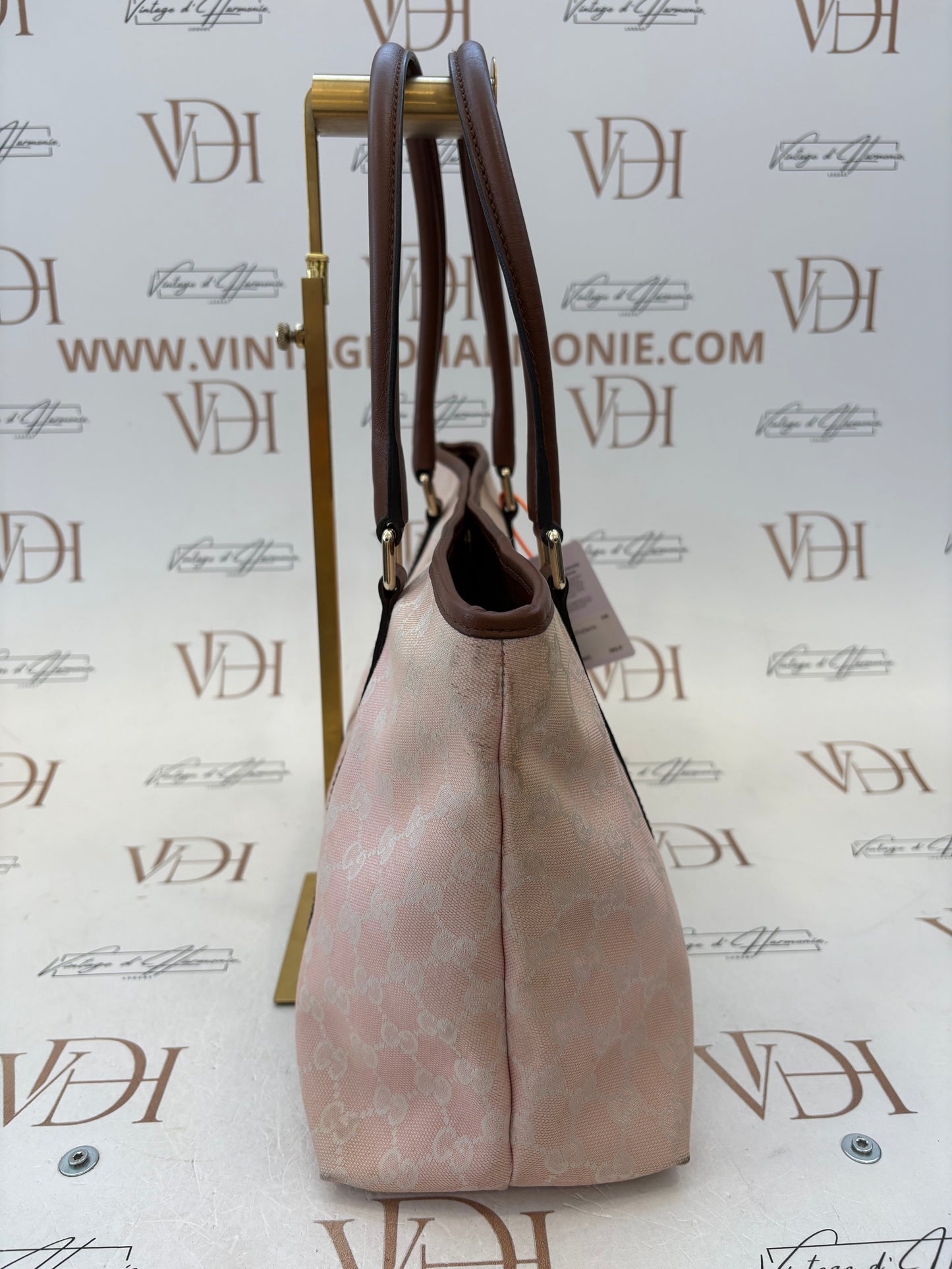 383802 - Gucci Pink