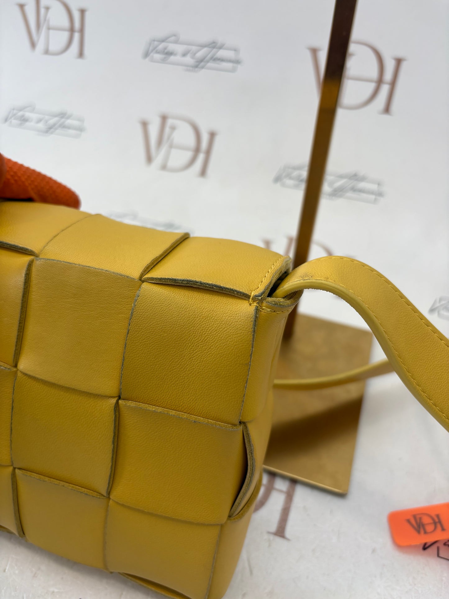 383974 - Bottega Veneta Cassette