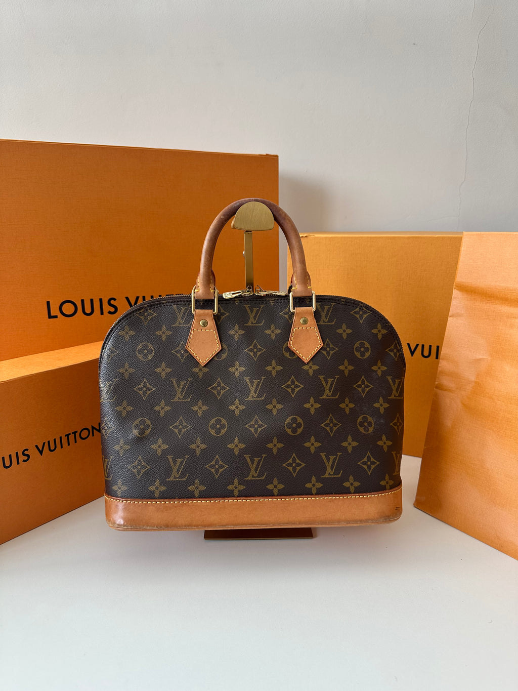 Louis Vuitton Alma