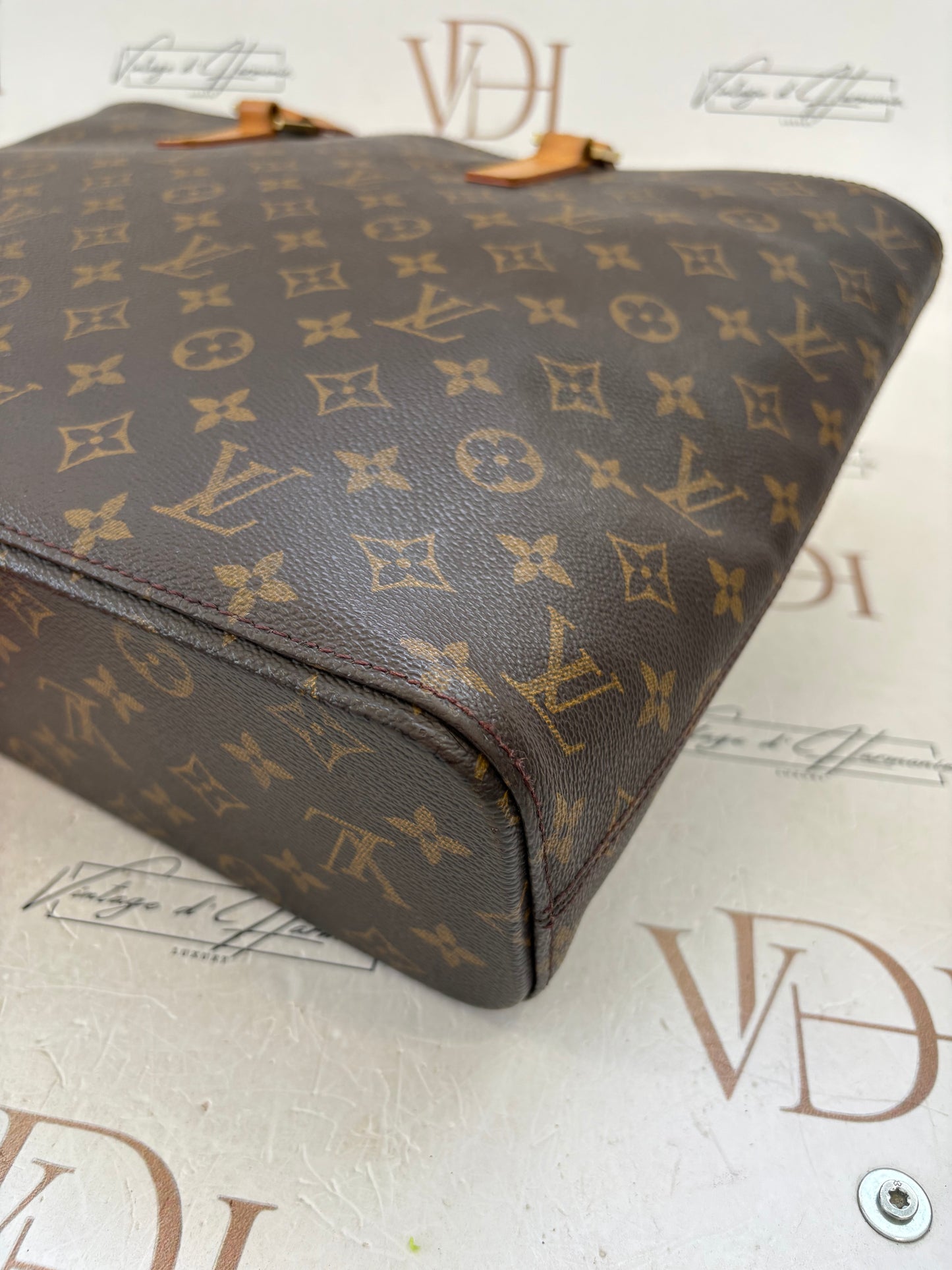018259 - Louis Vuitton Luco
