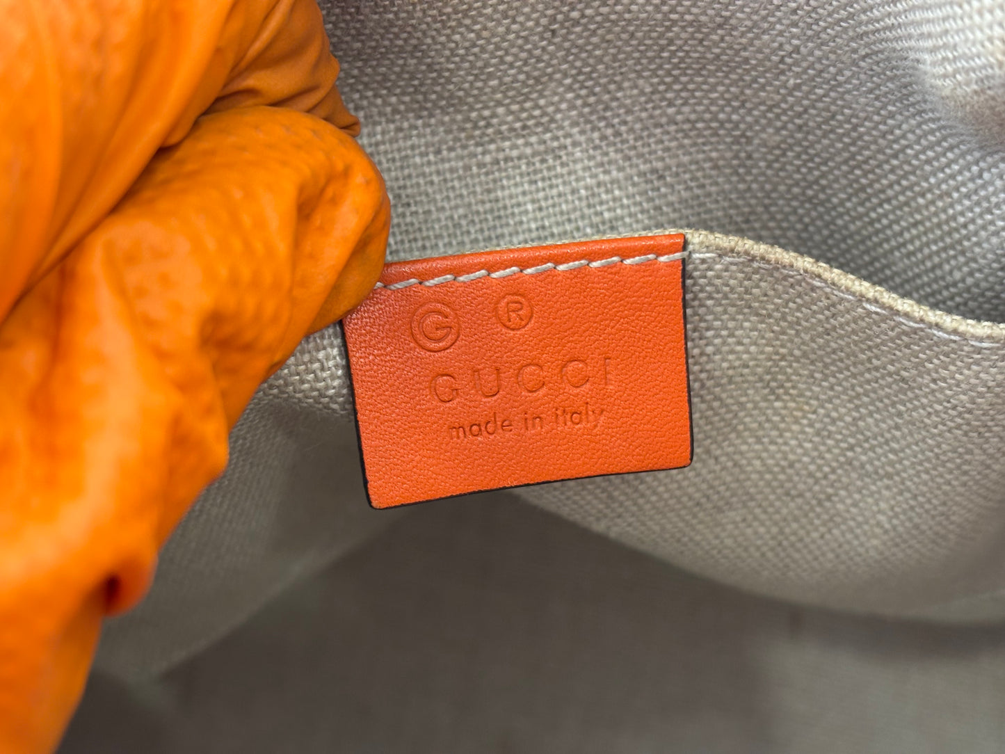 384265 - Gucci
