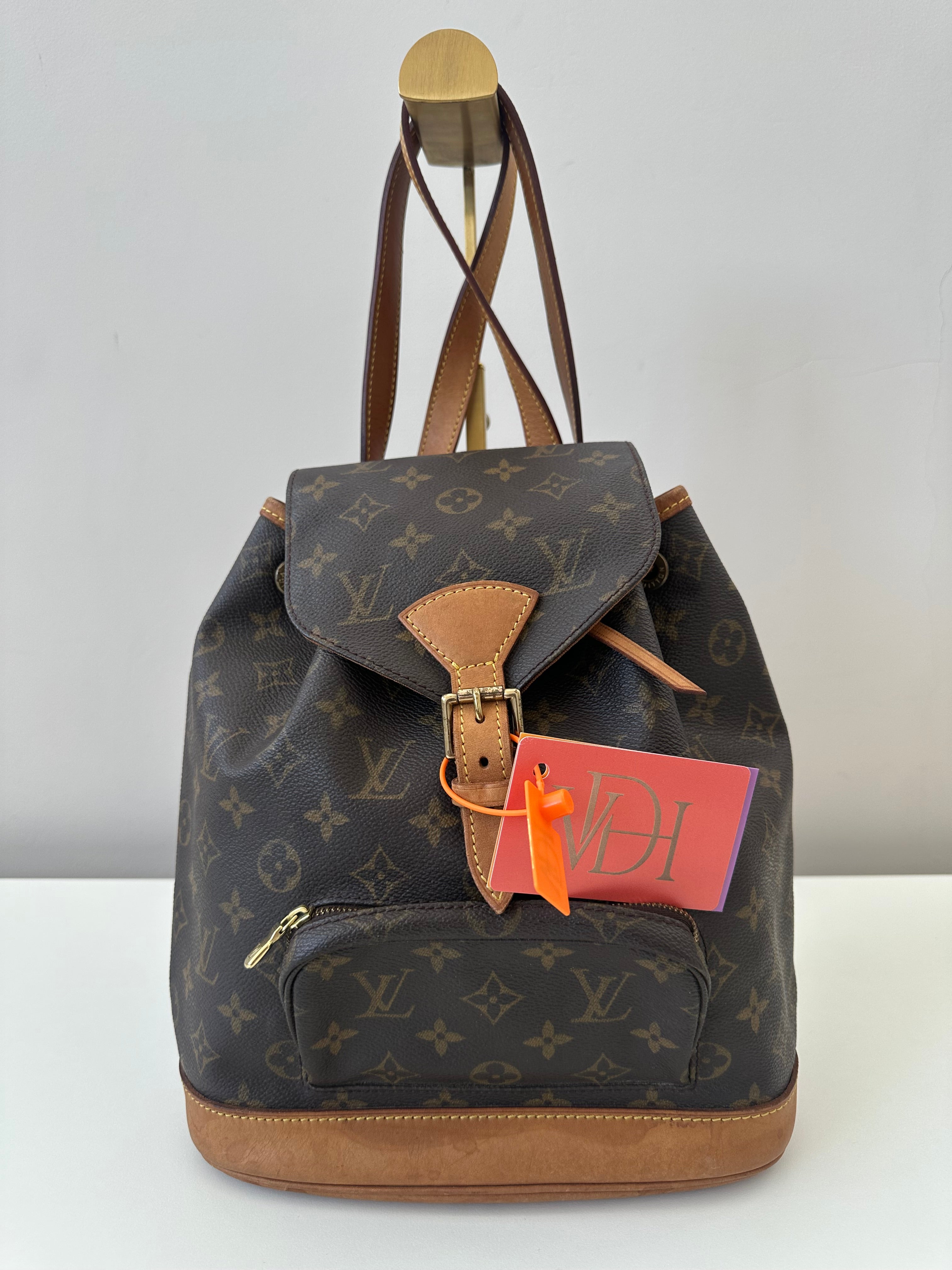 Louis Vuitton Montsouris MM