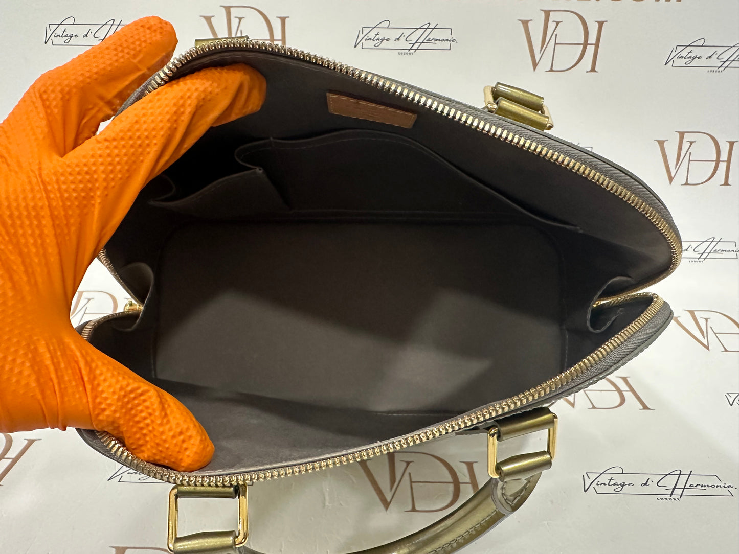 382861 - Louis Vuitton Alma