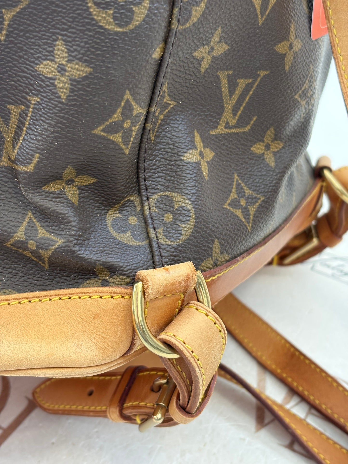 017177 - Louis Vuitton Montsouris MM