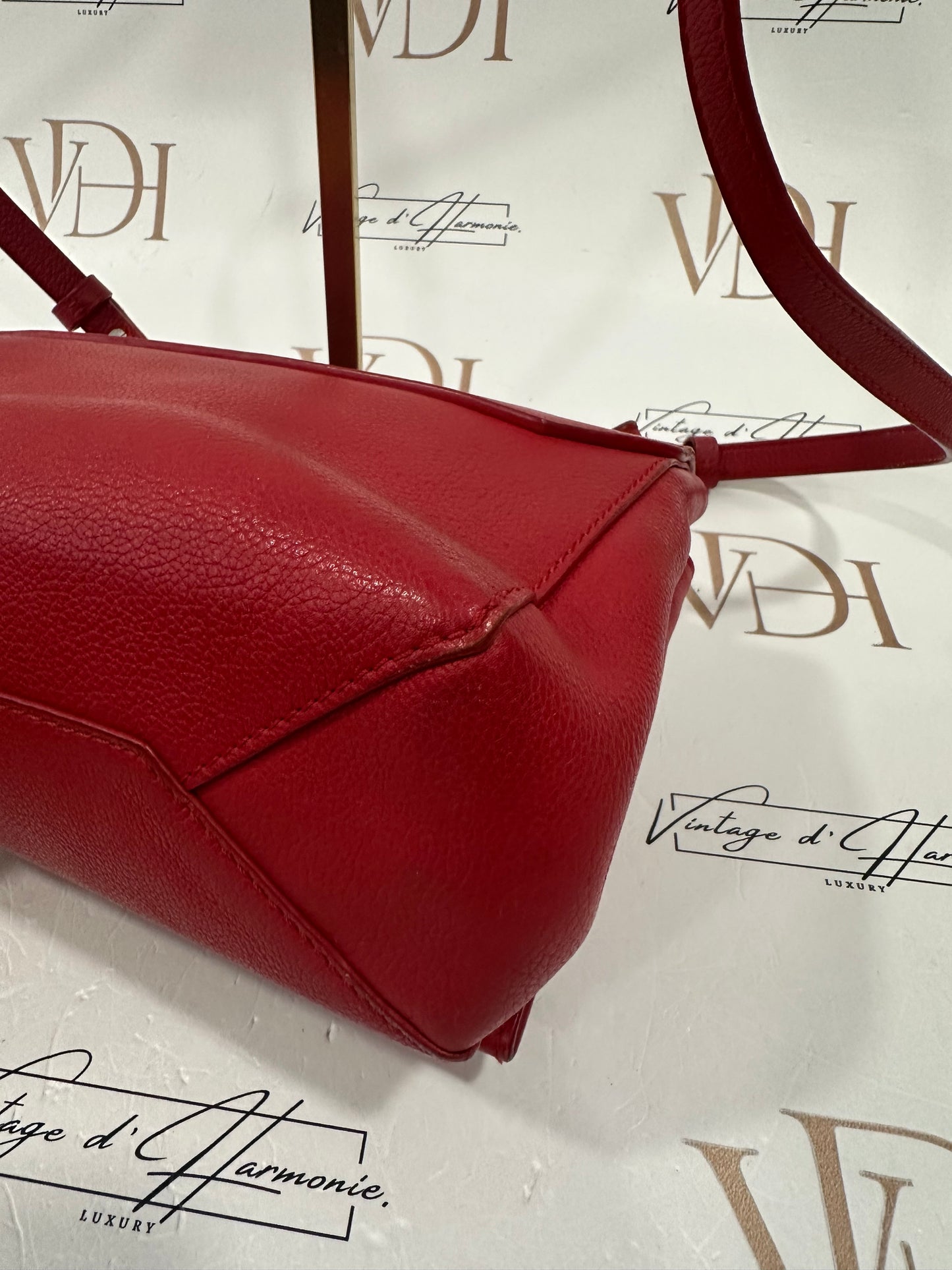 102440 - Louis Vuitton Lockme BB