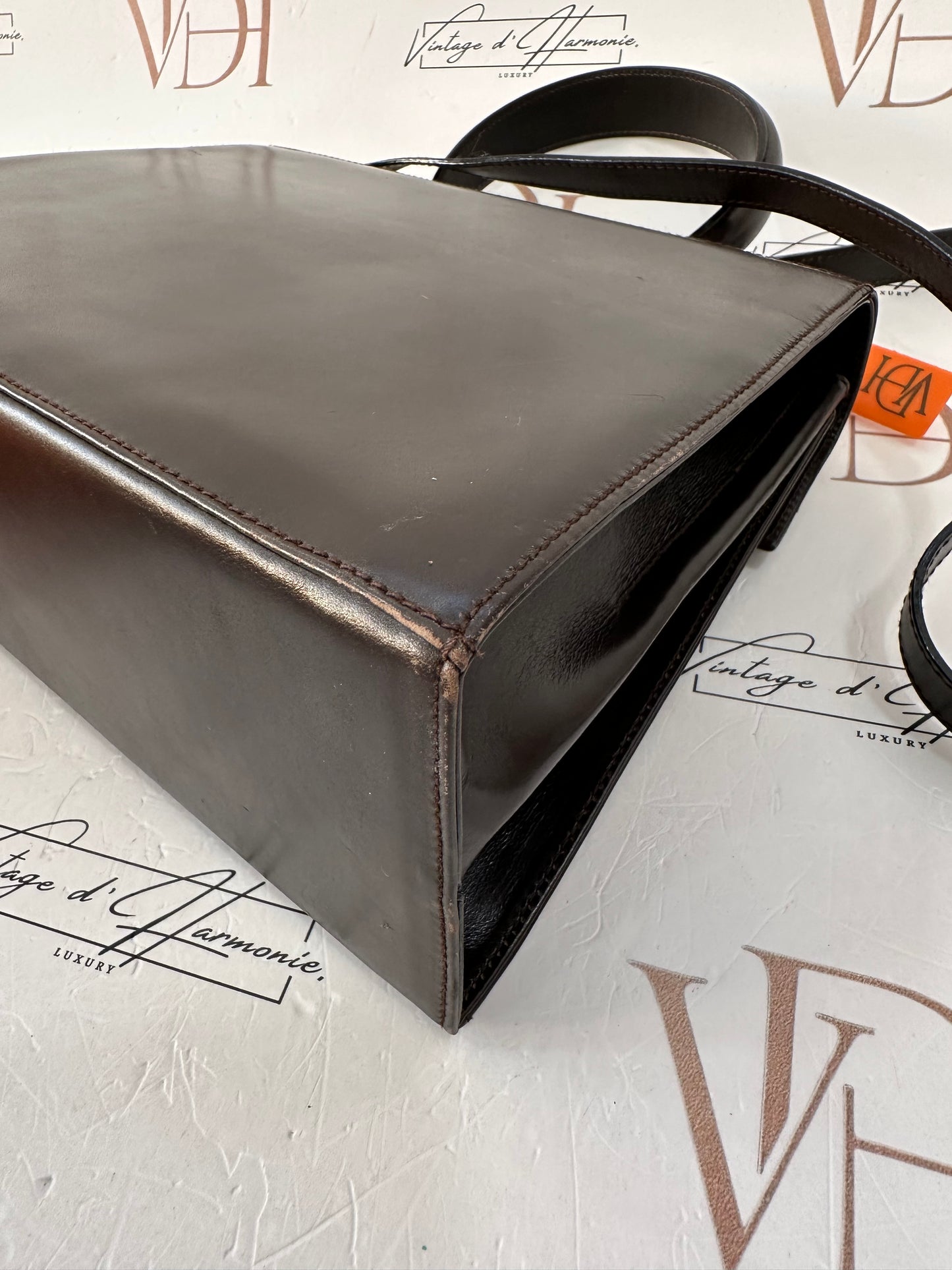 016857 - Salvatore Ferragamo Brown
