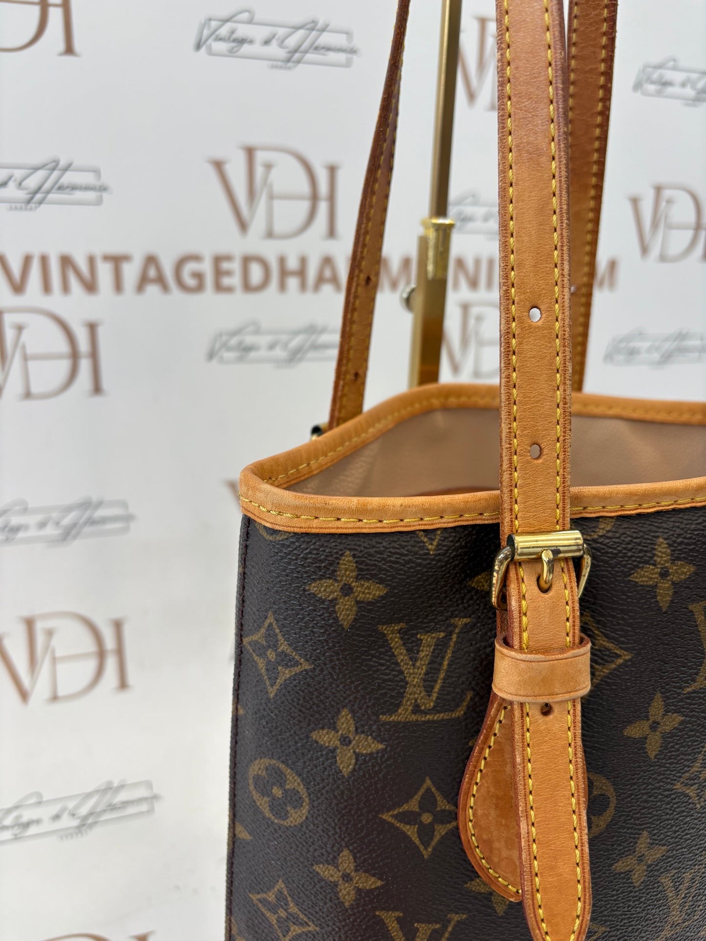 017267 - Louis Vuitton Bucket PM