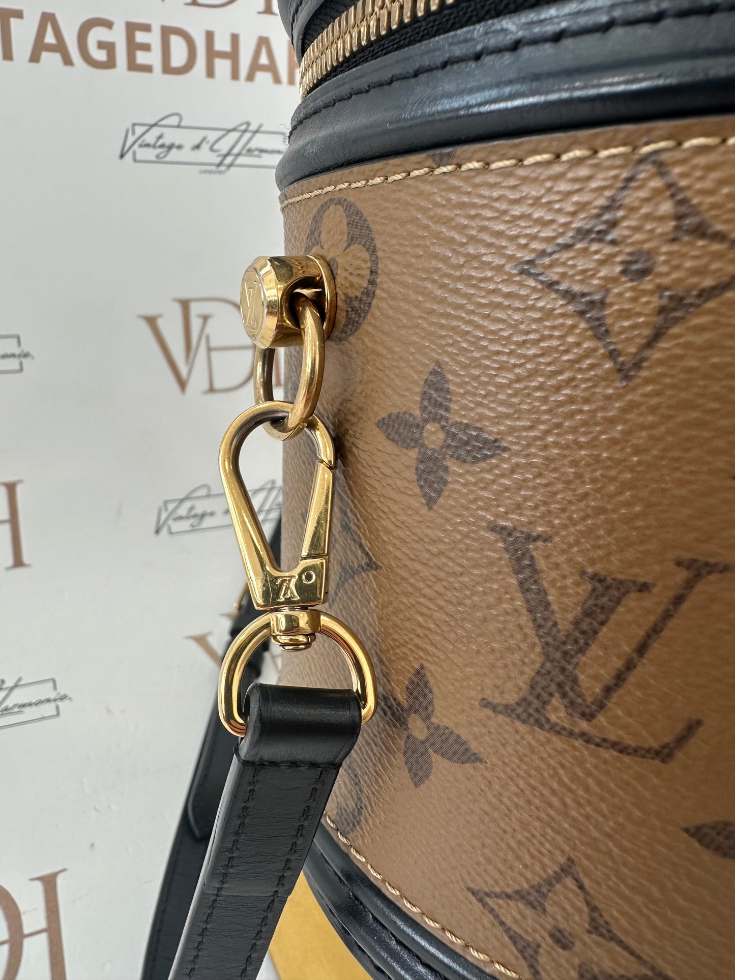 382214 - Louis Vuitton Cannes