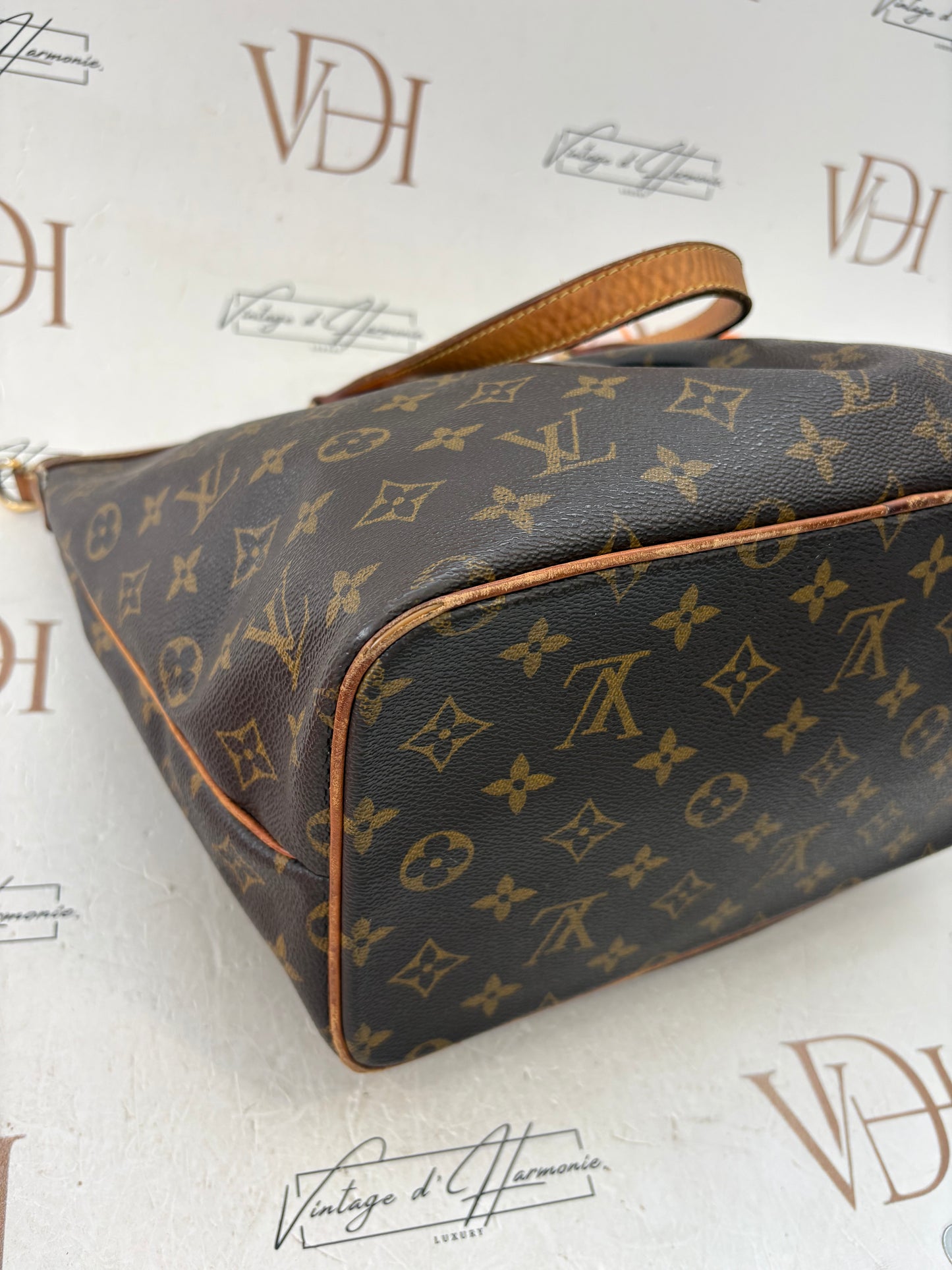 200989 - Louis Vuitton Palermo