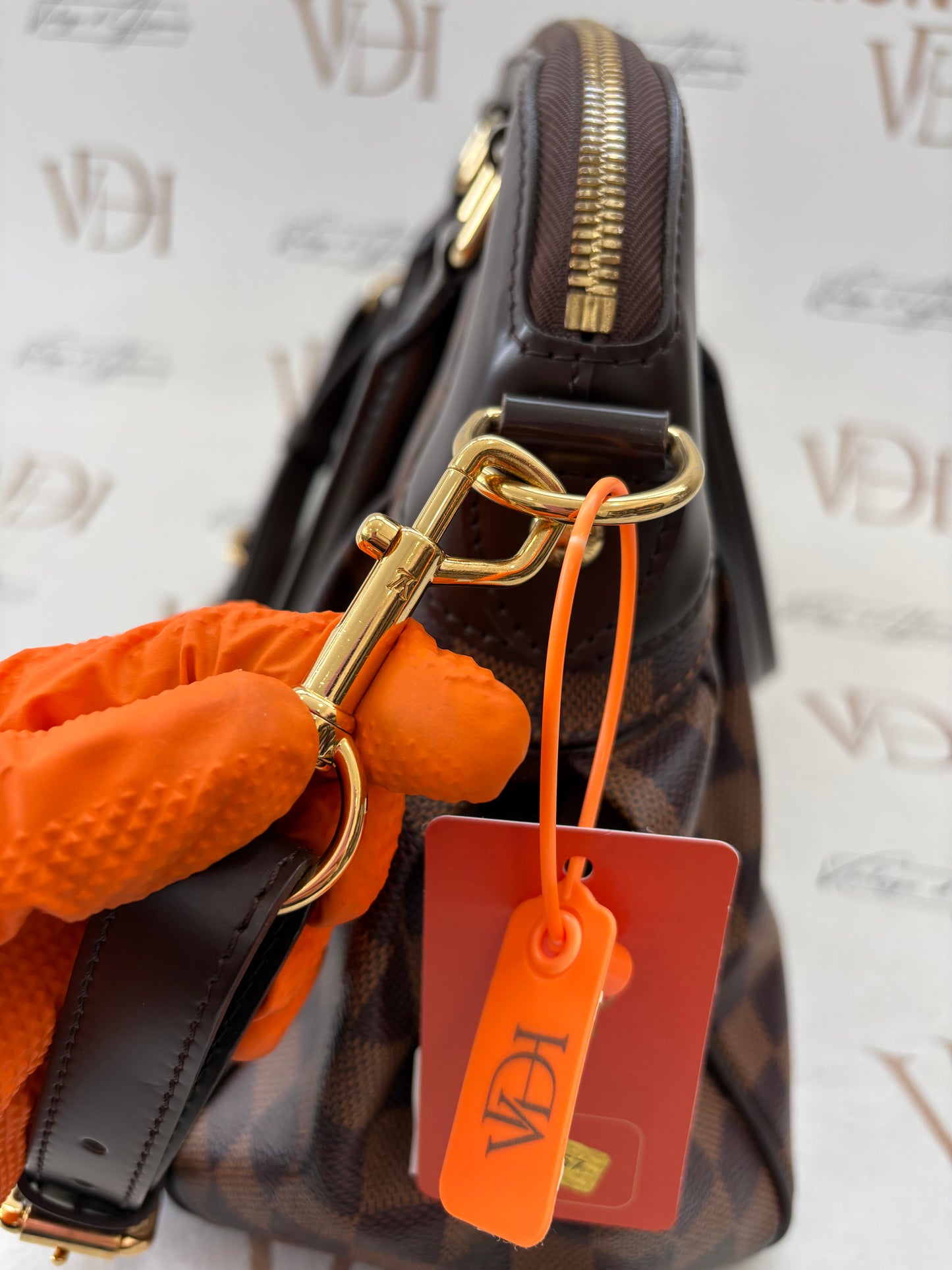 383557 - Louis Vuitton Trevi