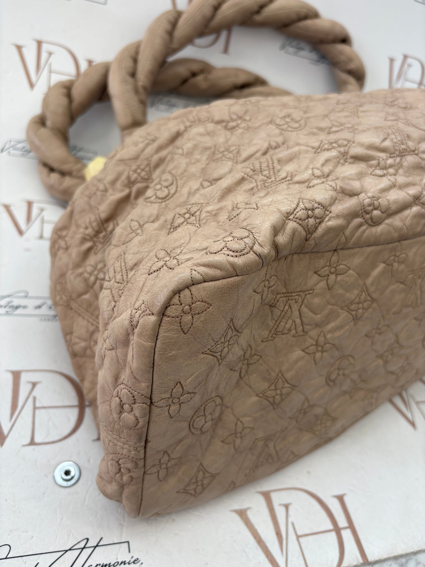 384015 - Louis Vuitton Olympe