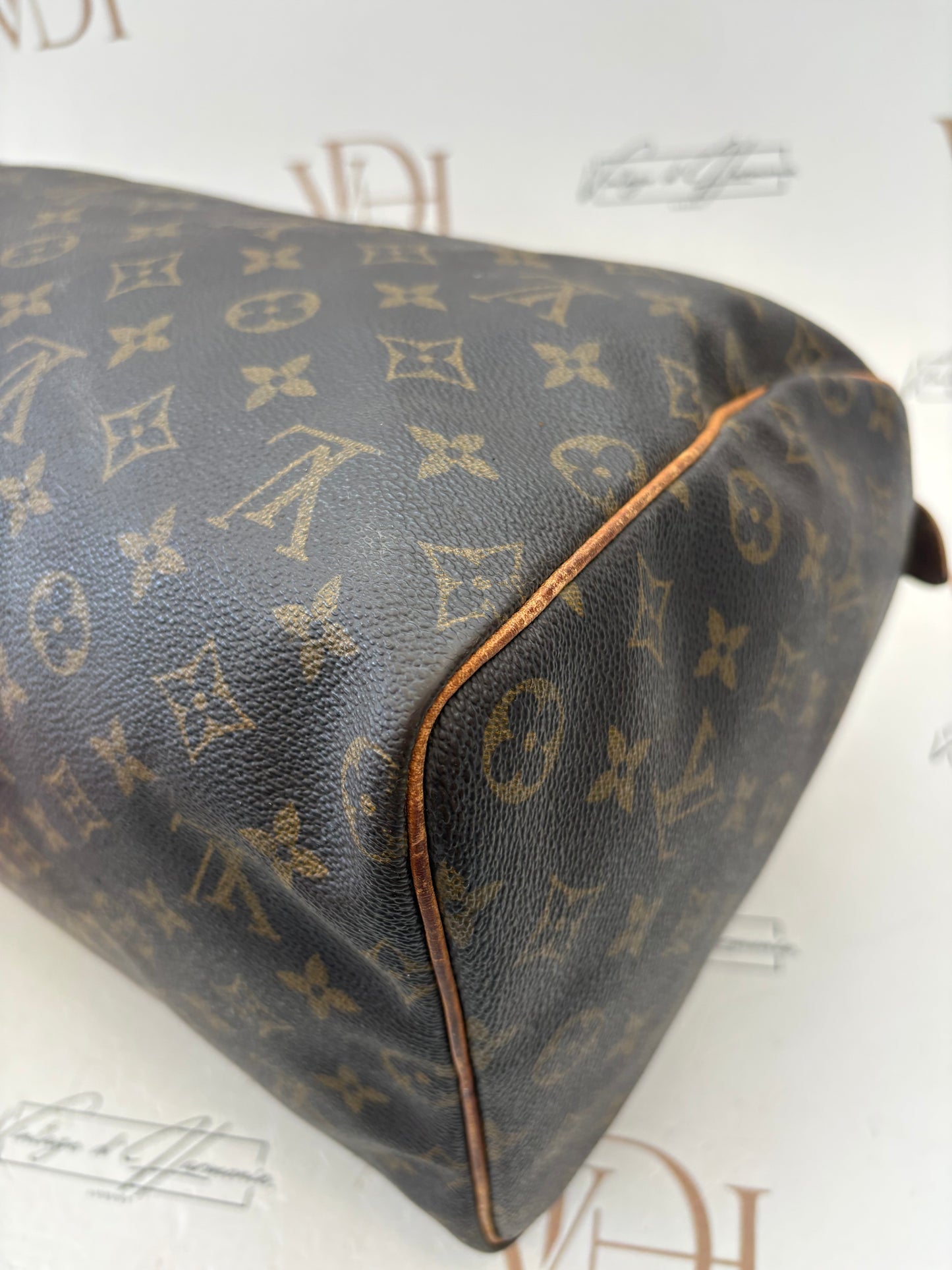 018997 - Louis Vuitton Speedy 40