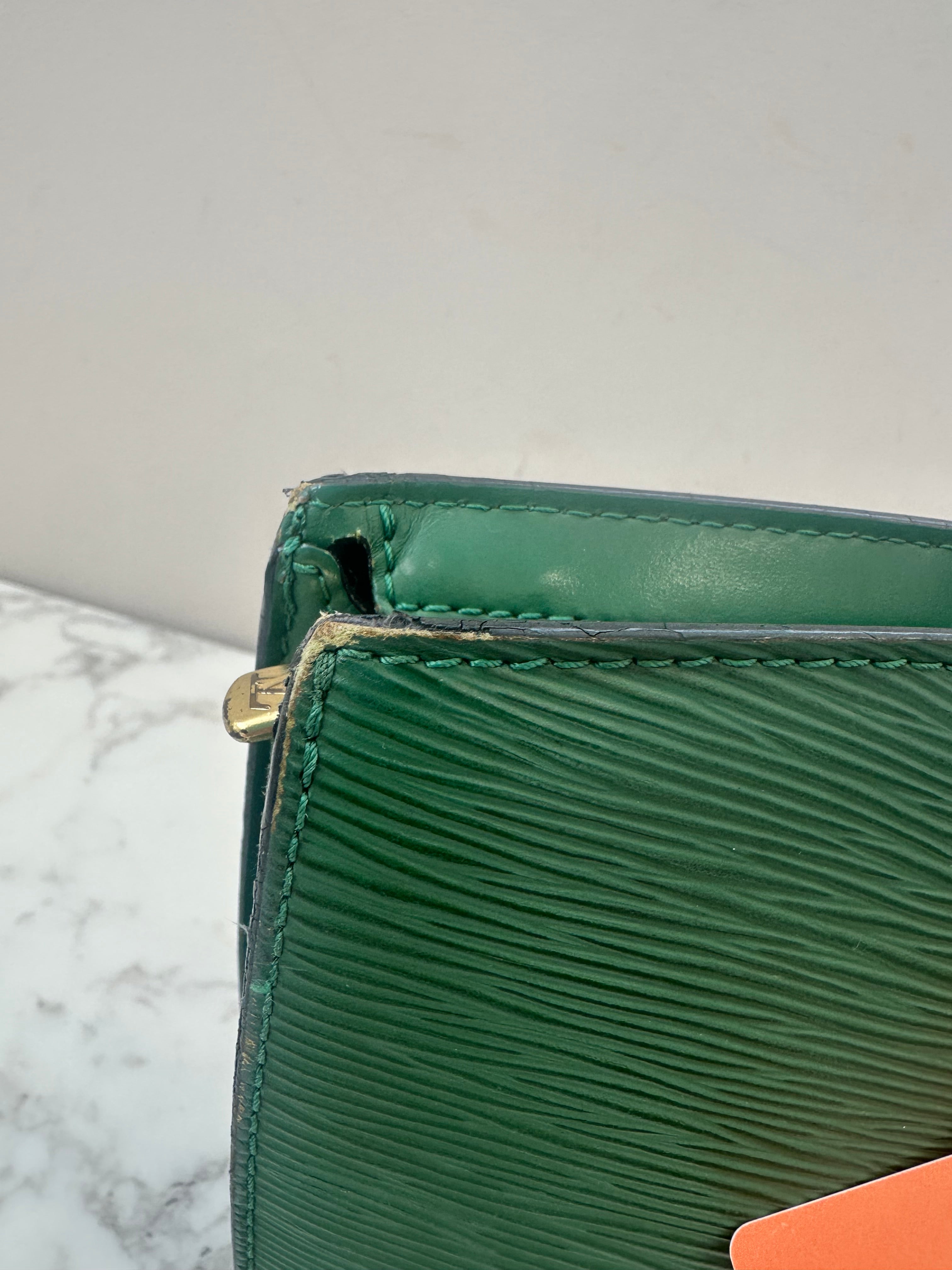 Louis Vuitton Green Epi Saint jacques