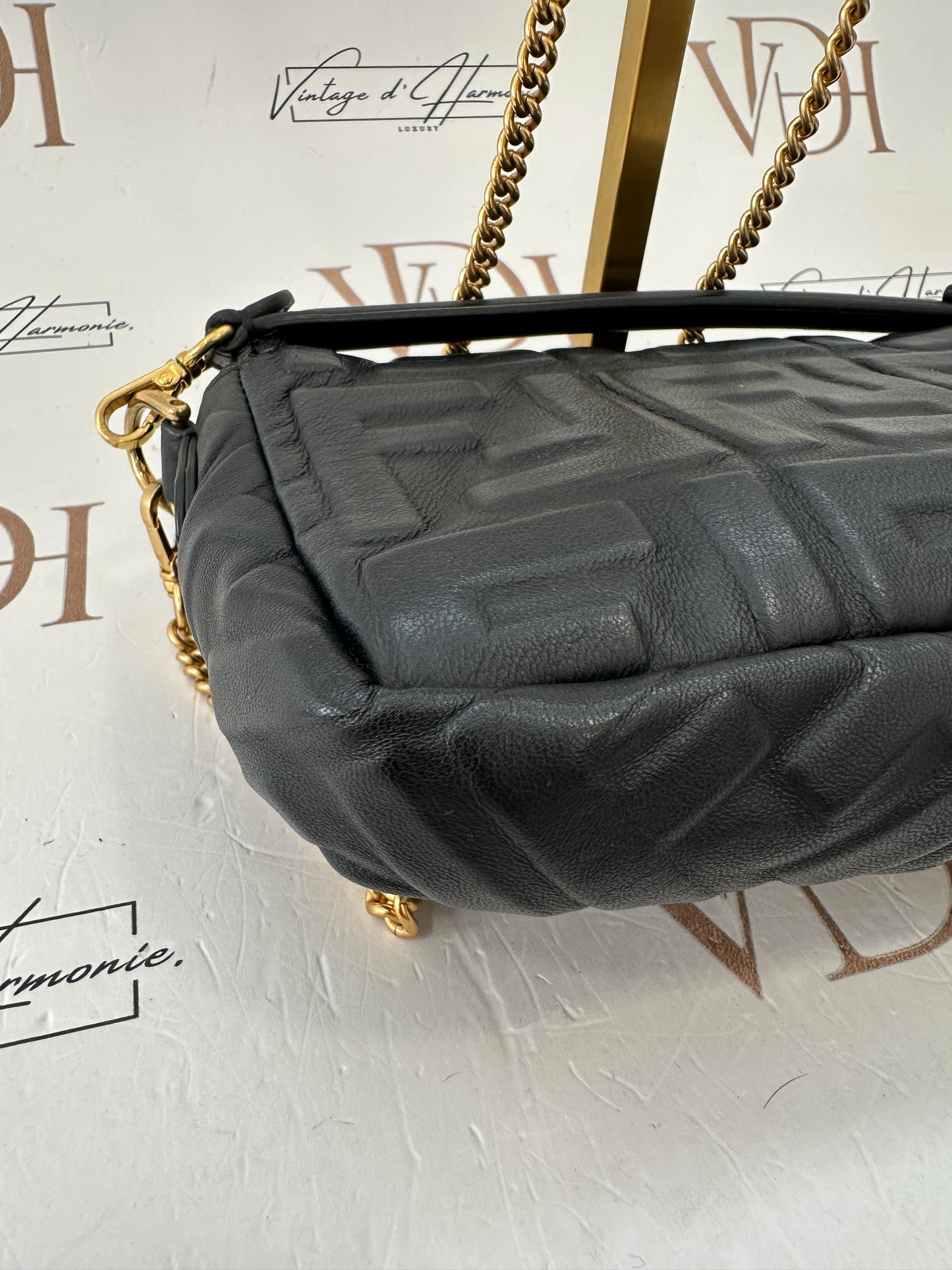 382666 - Fendi Baguette