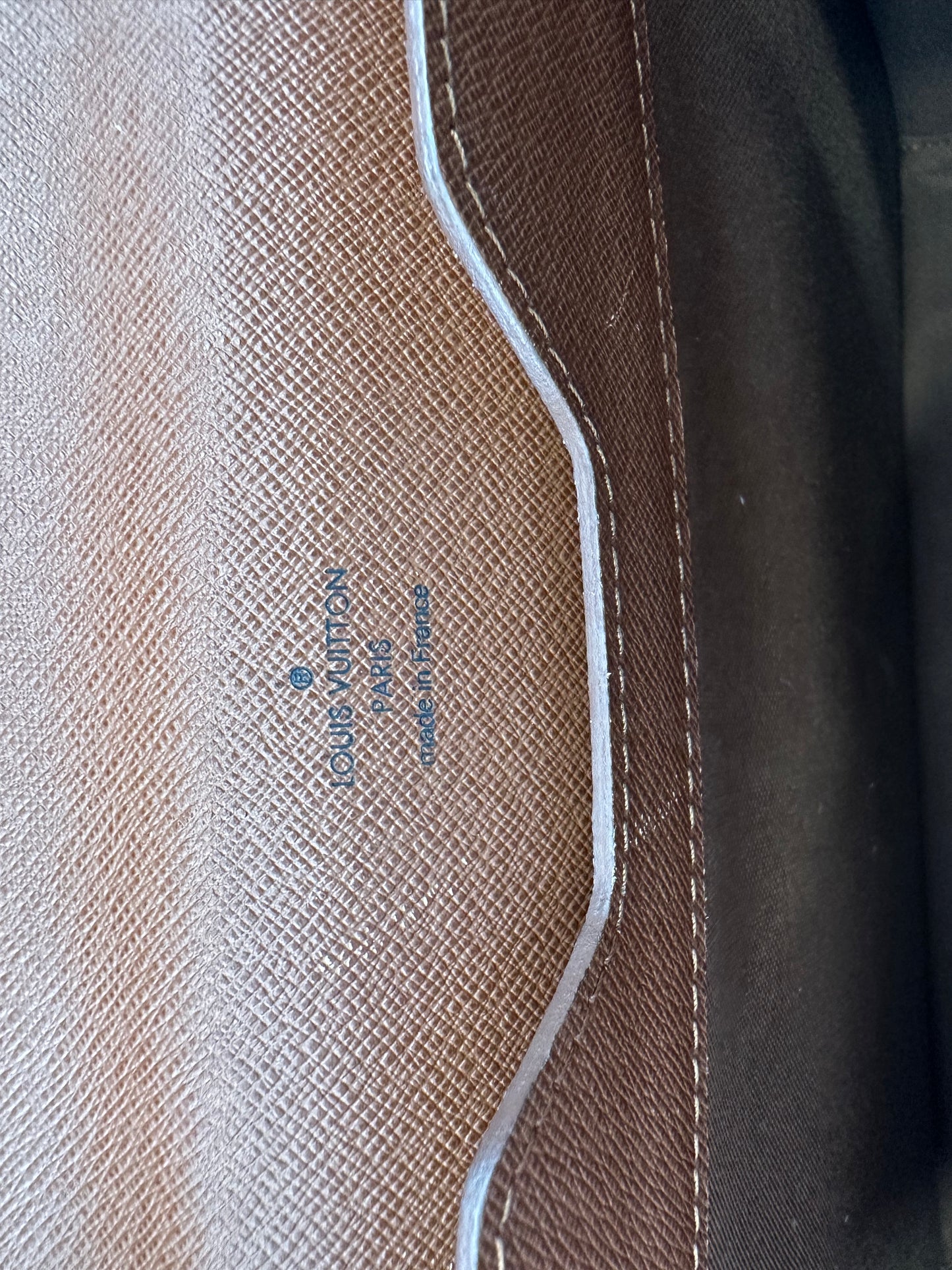 017809 - Louis Vuitton Robusto 1 Briefcase