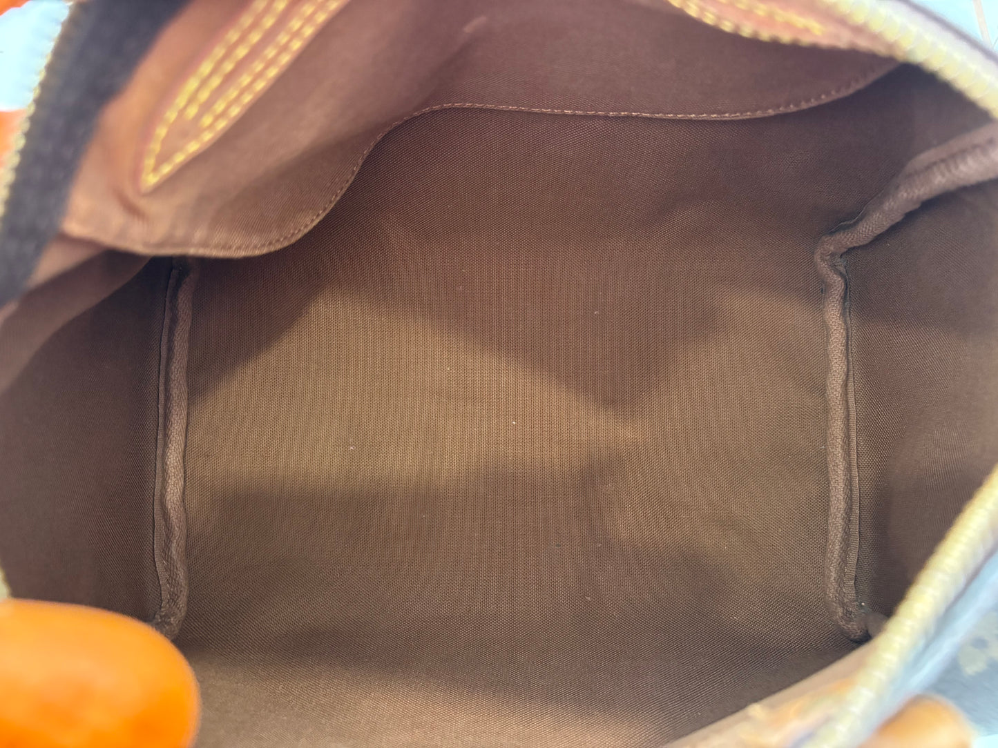 018244 - Louis Vuitton Speedy 25