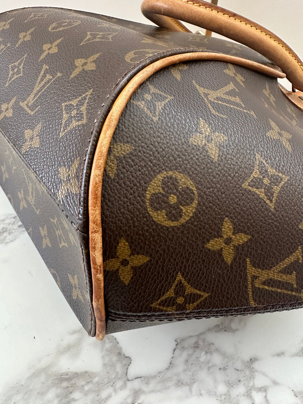 Louis Vuitton Ellipse MM