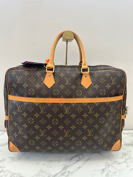 Louis Vuitton Porte Document Voyage
