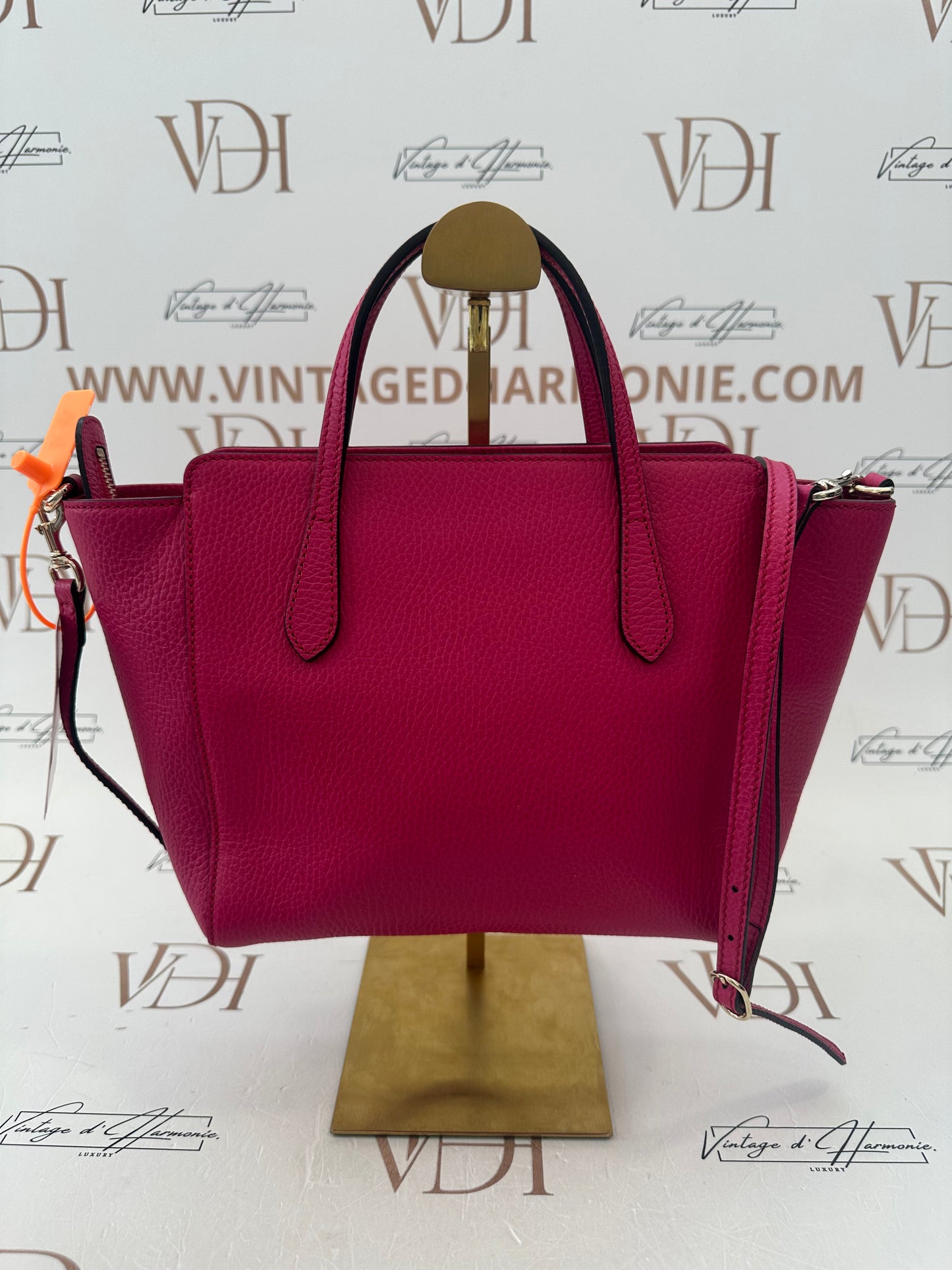 382740 - Gucci Swing