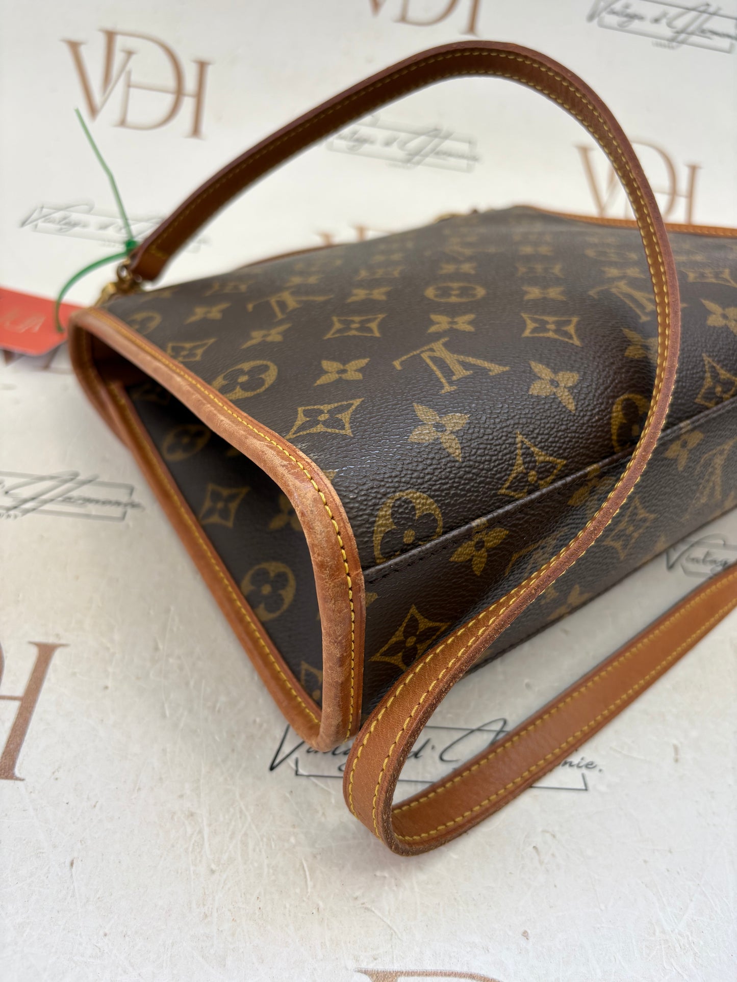 017112 - Louis Vuitton Belair