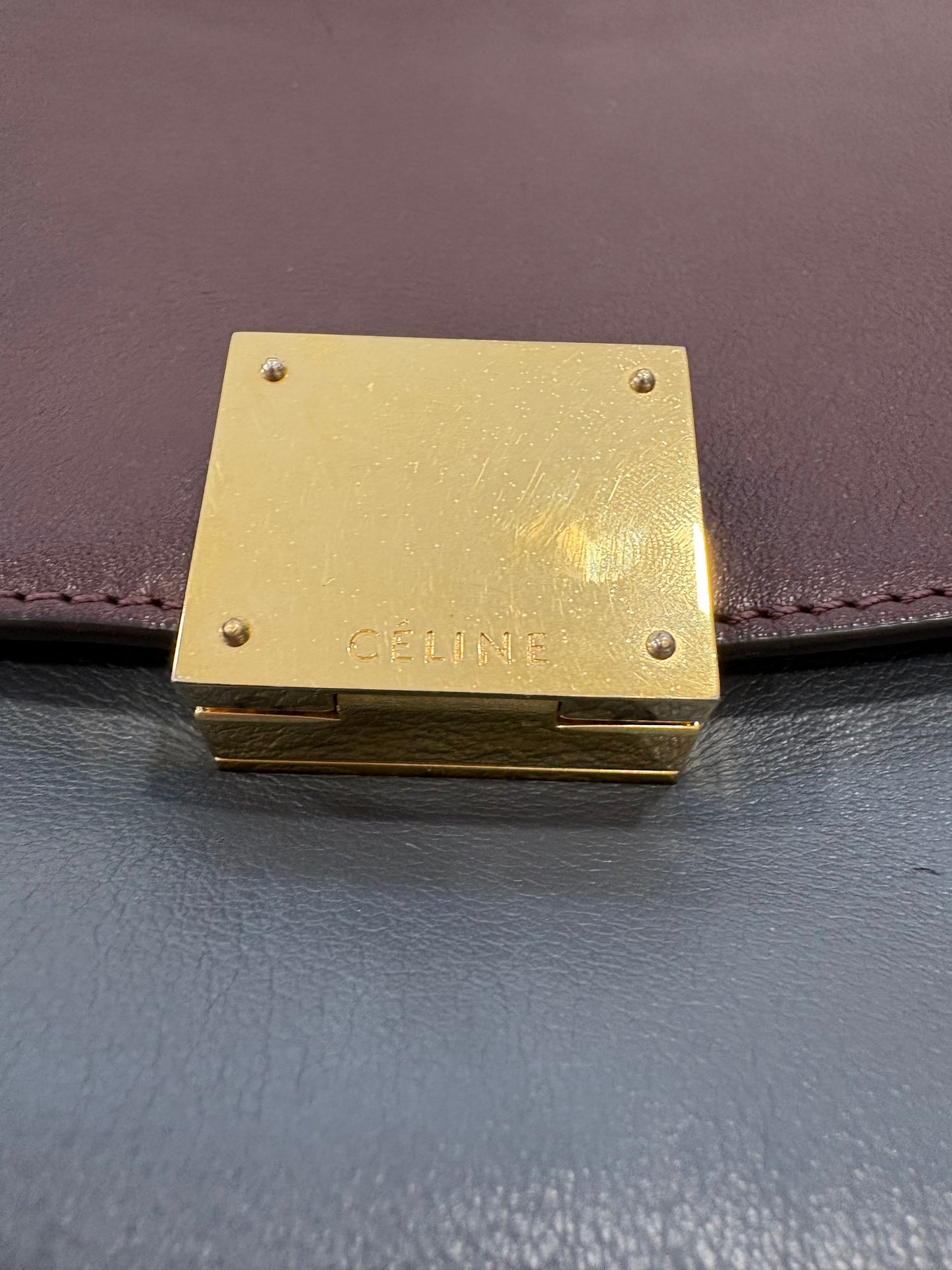 382910 - Céline Trapeze