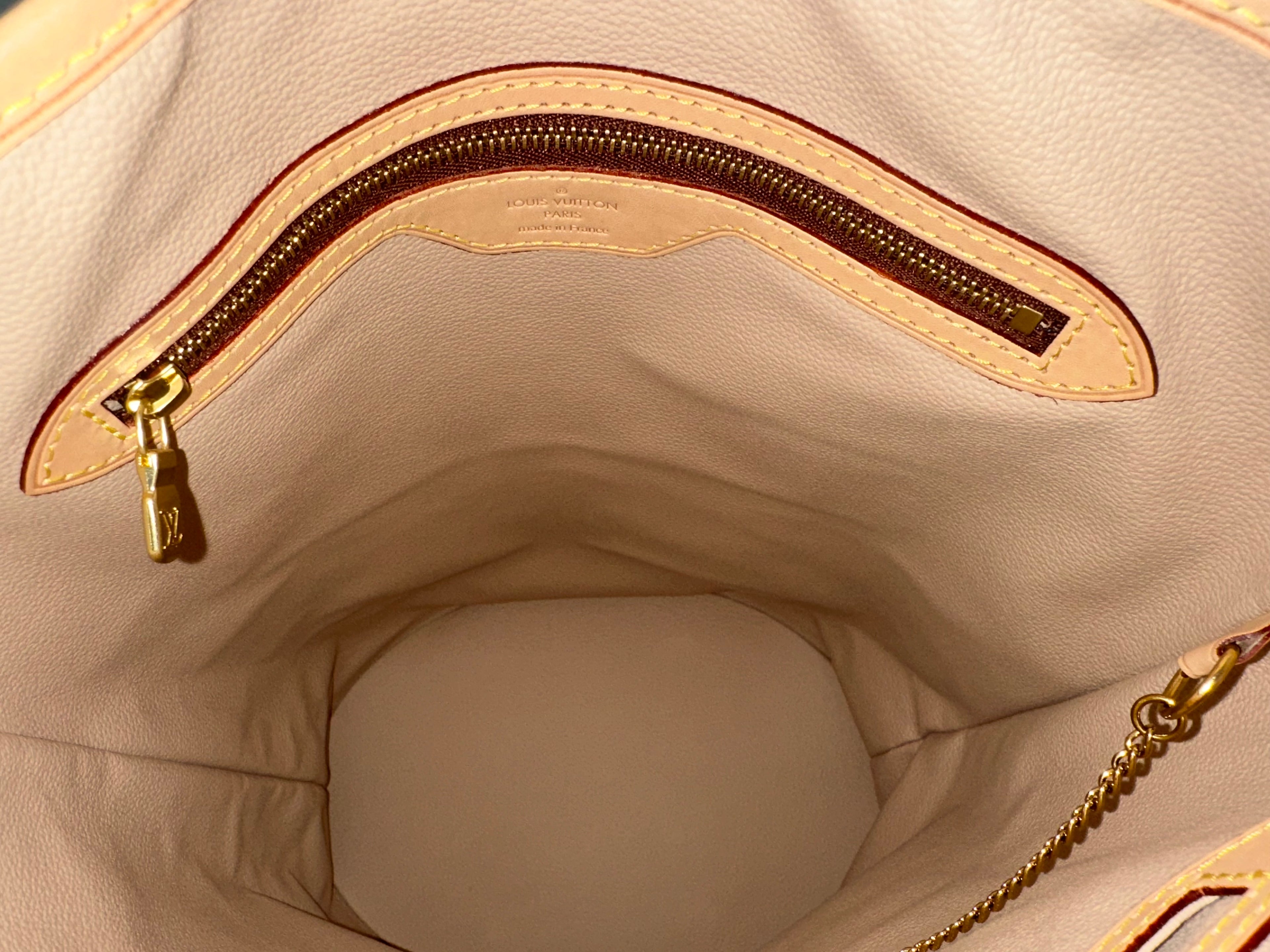 Louis Vuitton Bucket GM