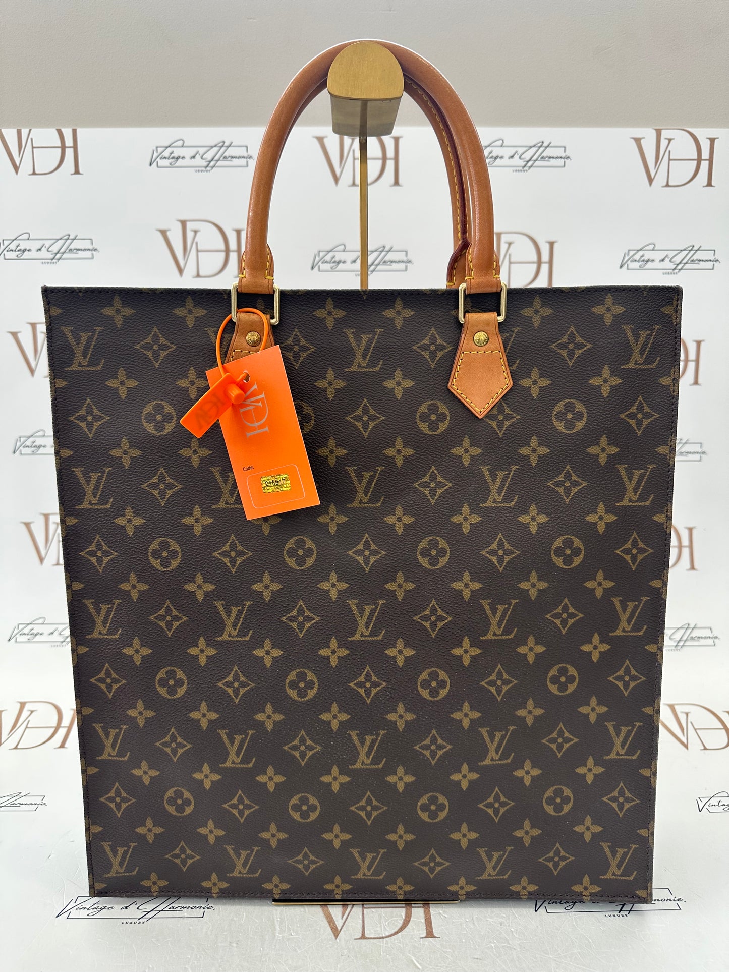 016917 - Louis Vuitton Sac Plat