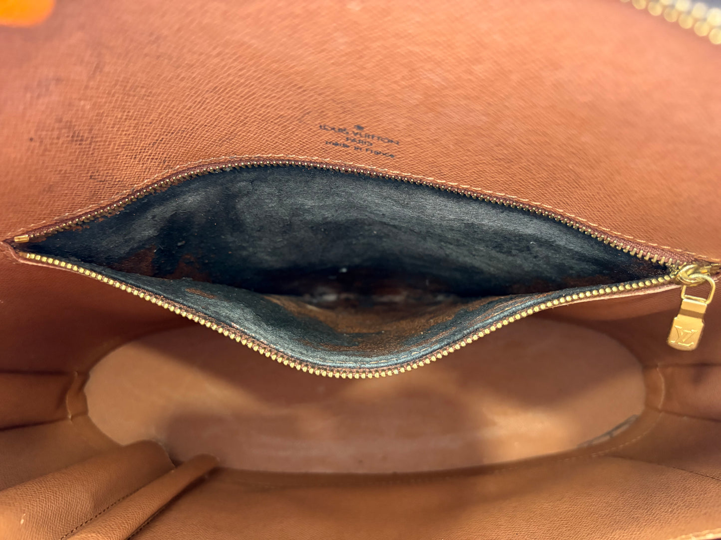 017641 - Louis Vuitton Babylone