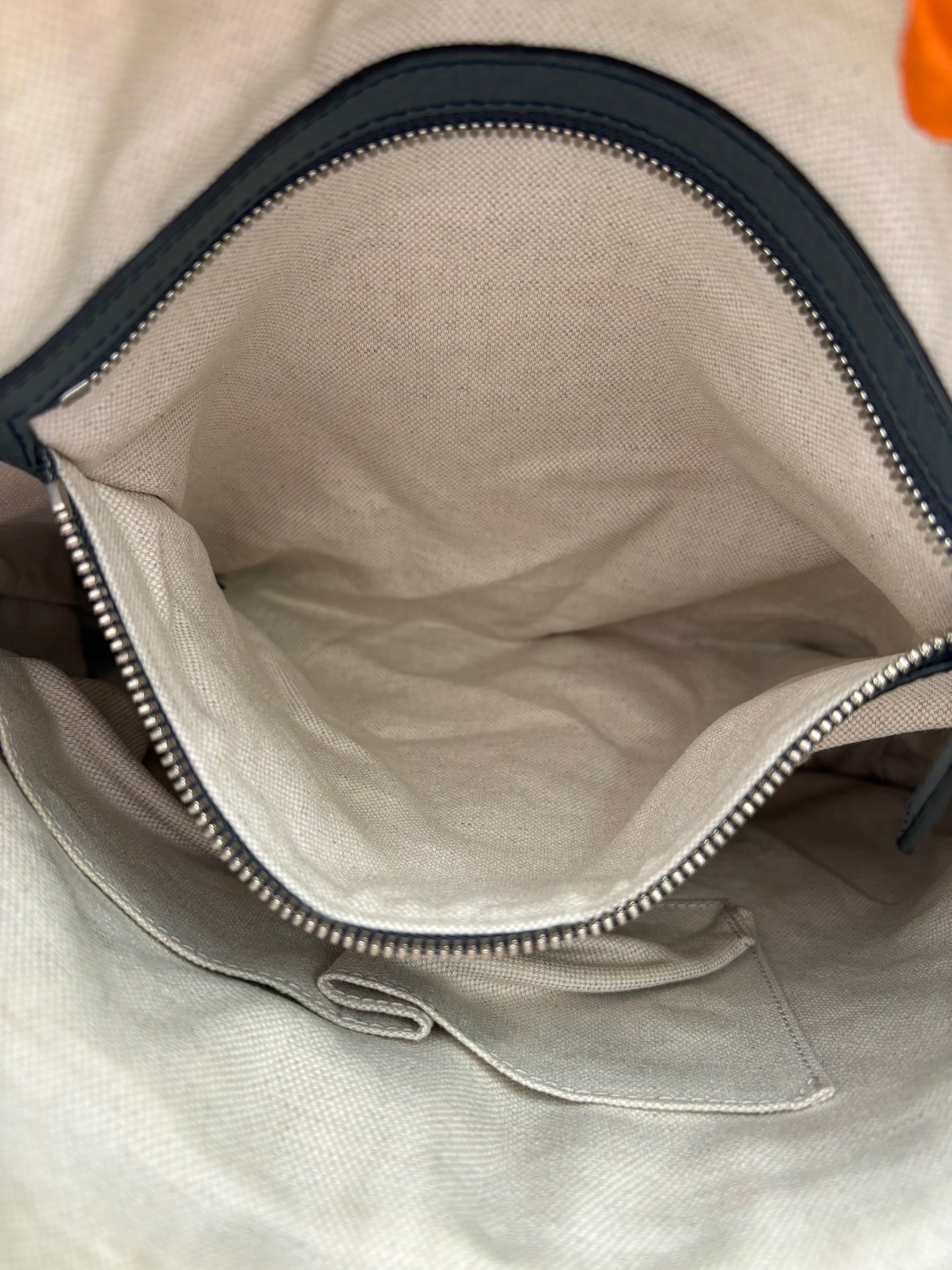 383421 - Gucci Grey