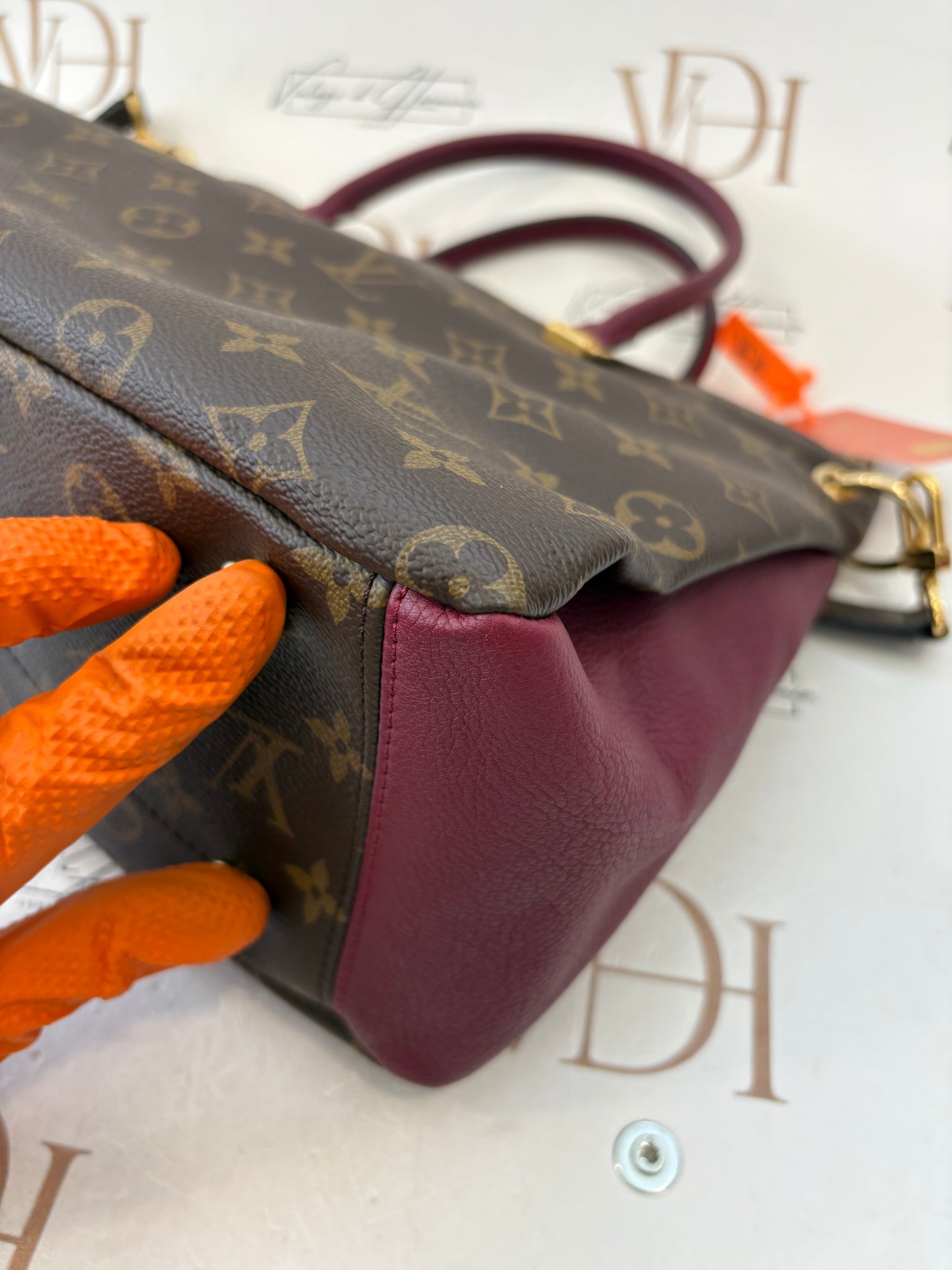 383833 - Louis Vuitton Pallas