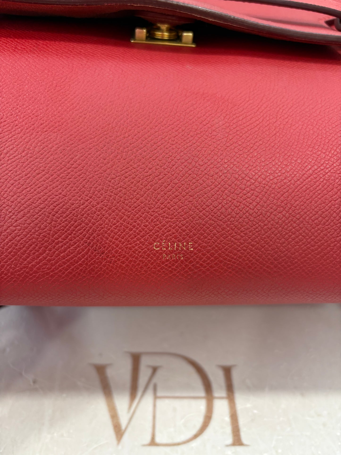 384192 - Céline Belt