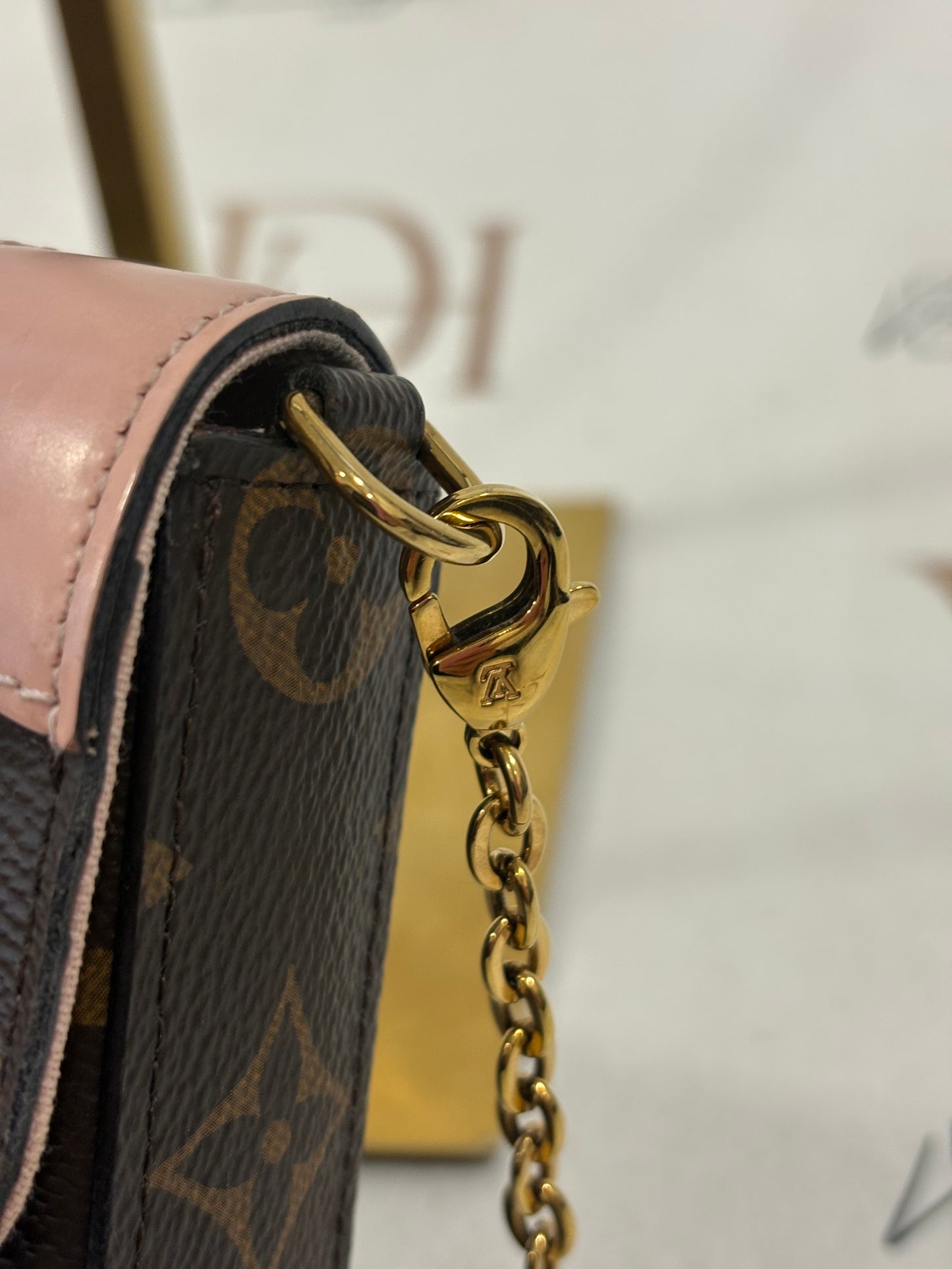 383648 - Louis Vuitton Felicie