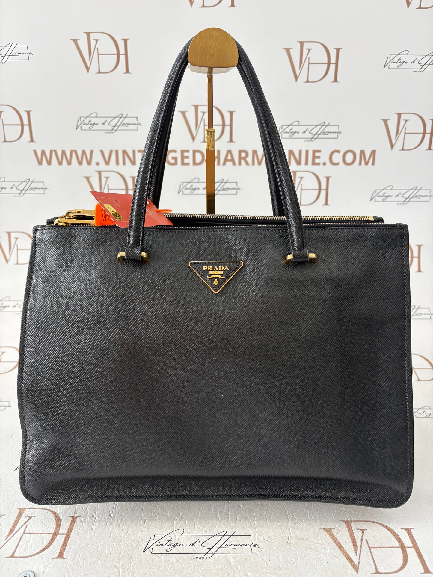 201166 - Prada Black