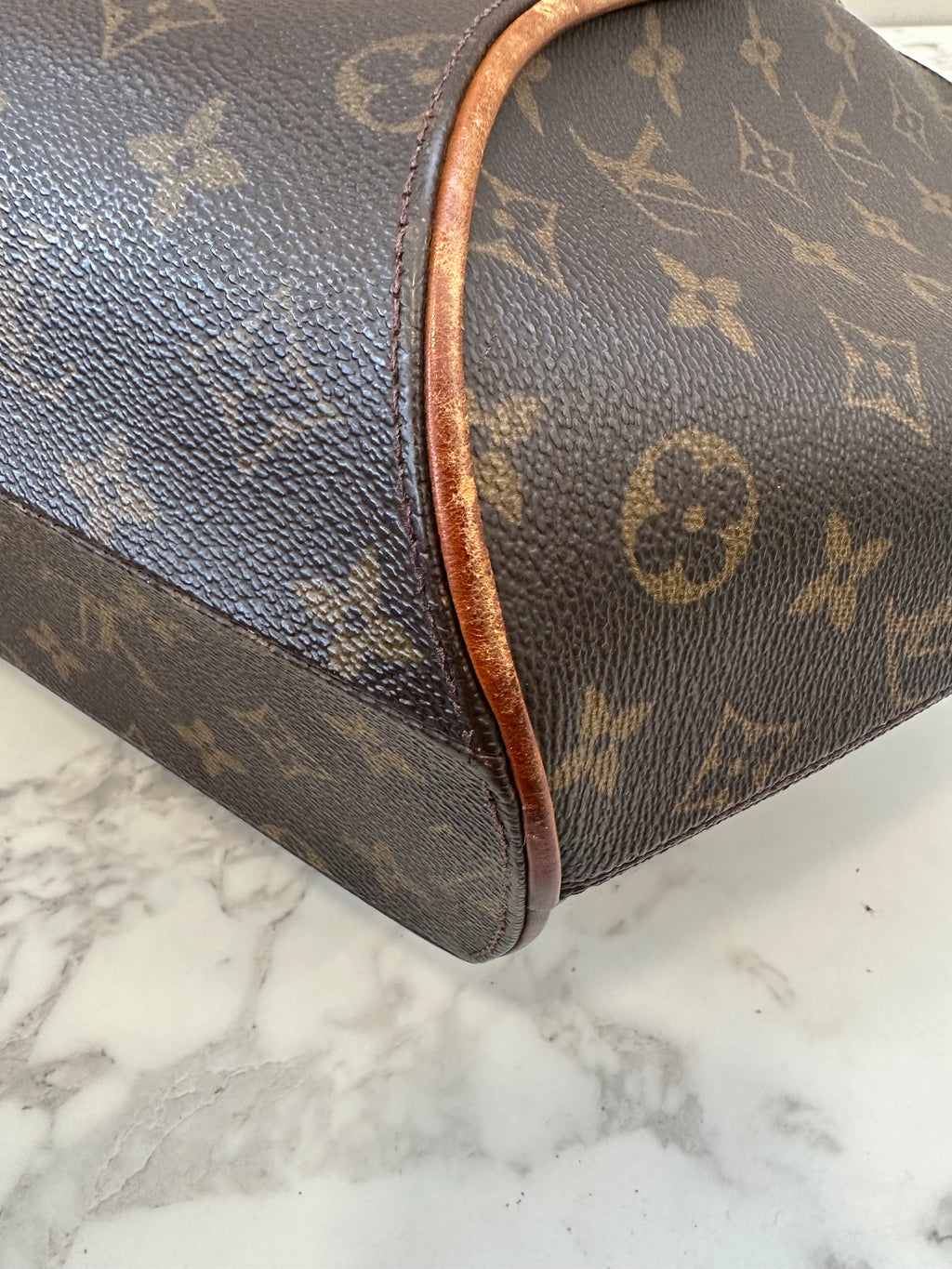 Louis Vuitton Ellipse