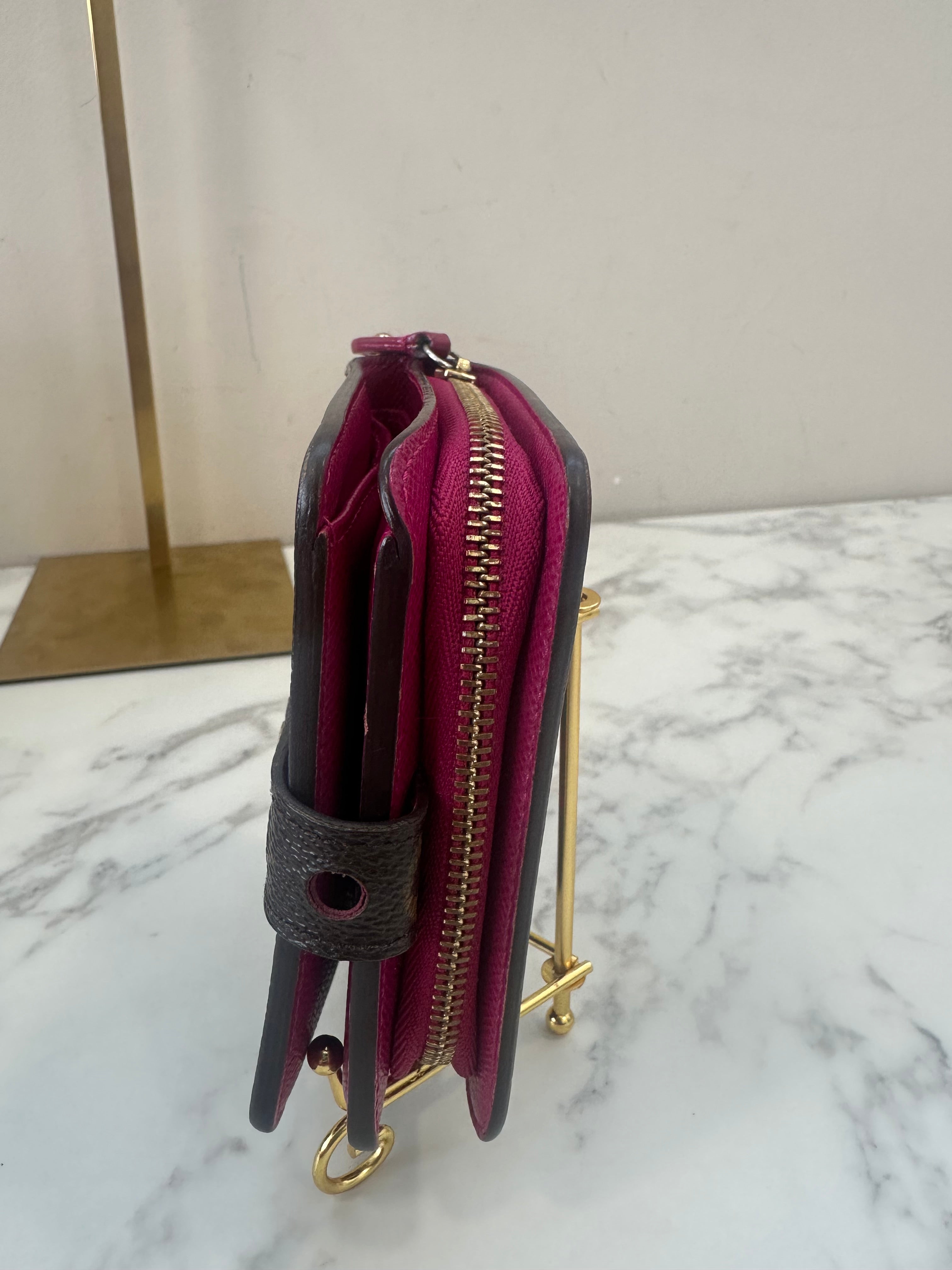 Louis Vuitton Conpact Zip Perfo