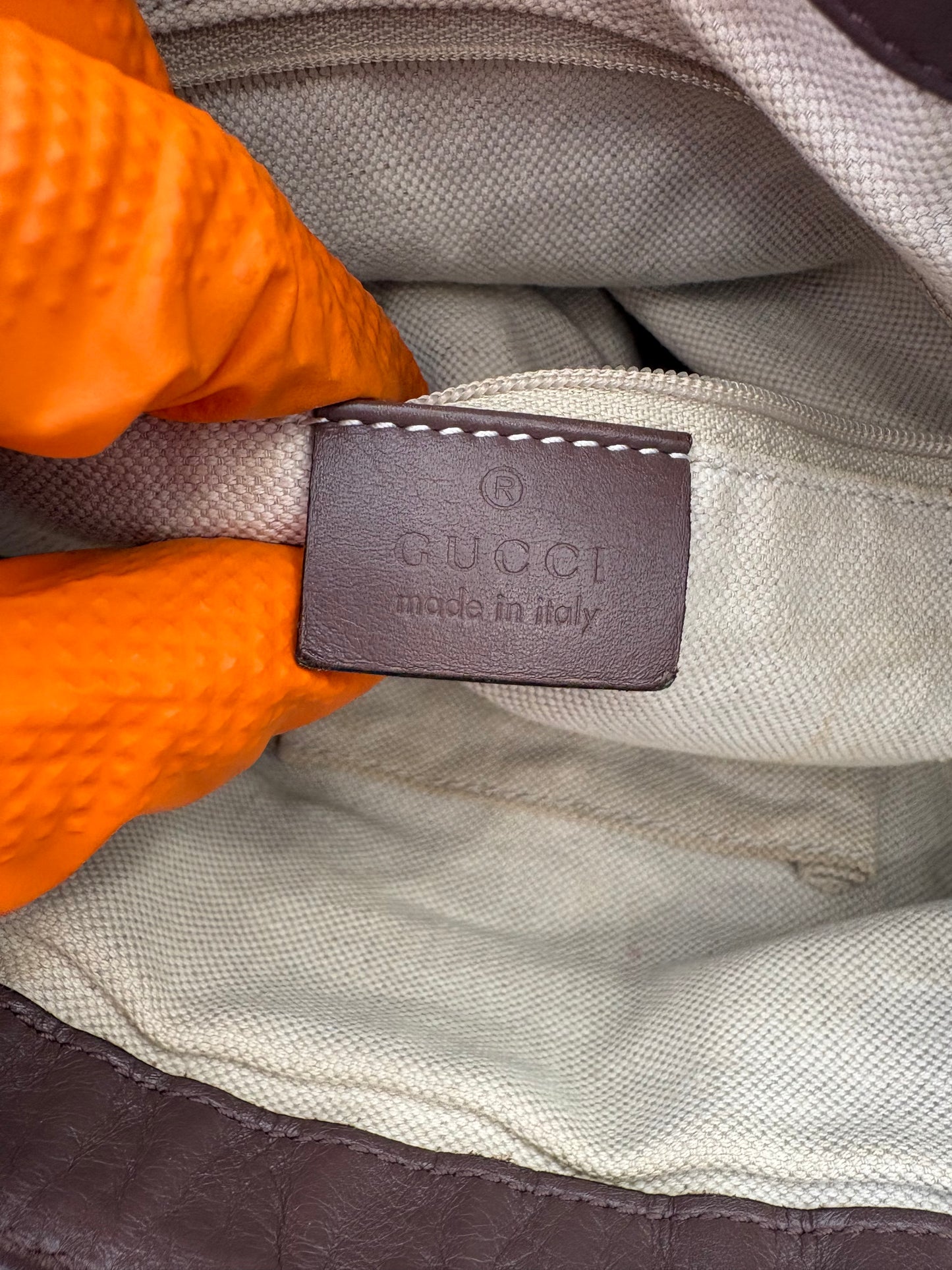 383232 - Gucci Sukey