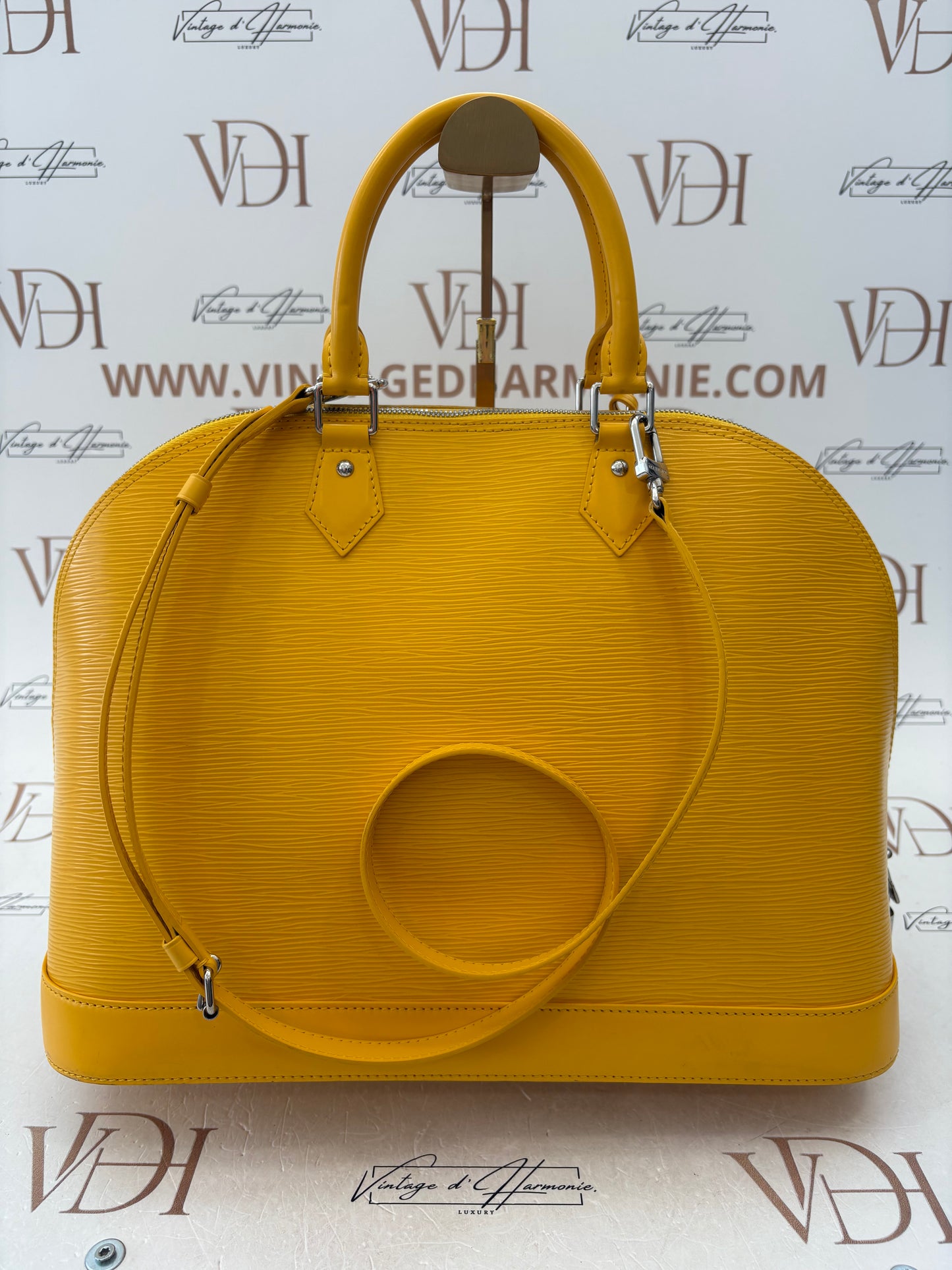 383563 - Louis Vuitton Alma GM