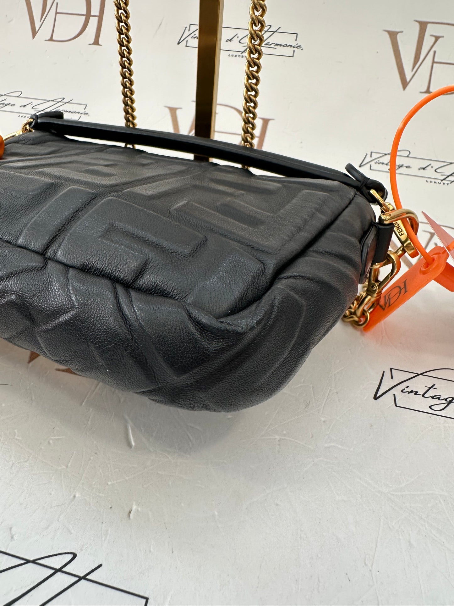382666 - Fendi Baguette