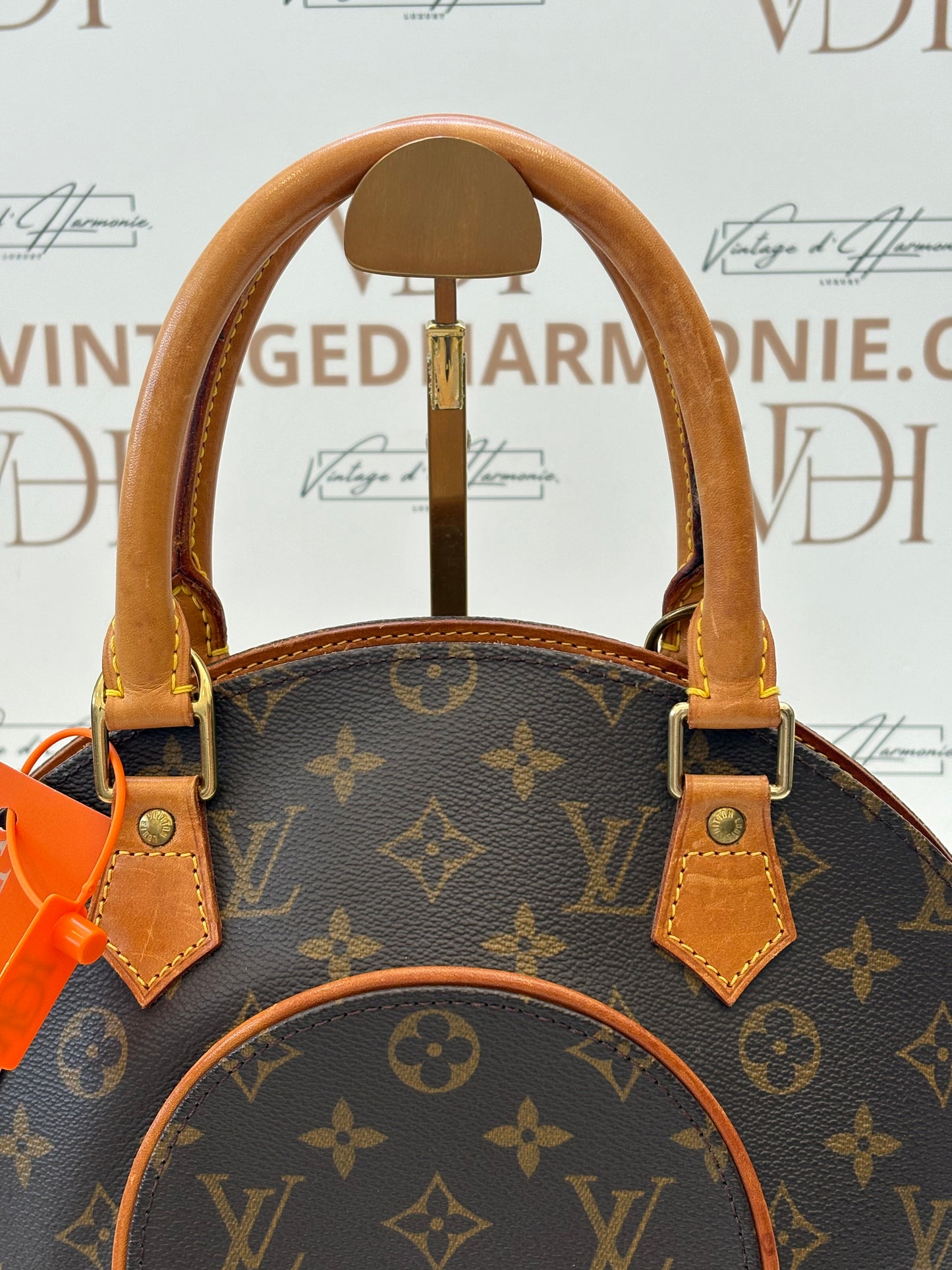 018134 - Louis Vuitton Ellipse