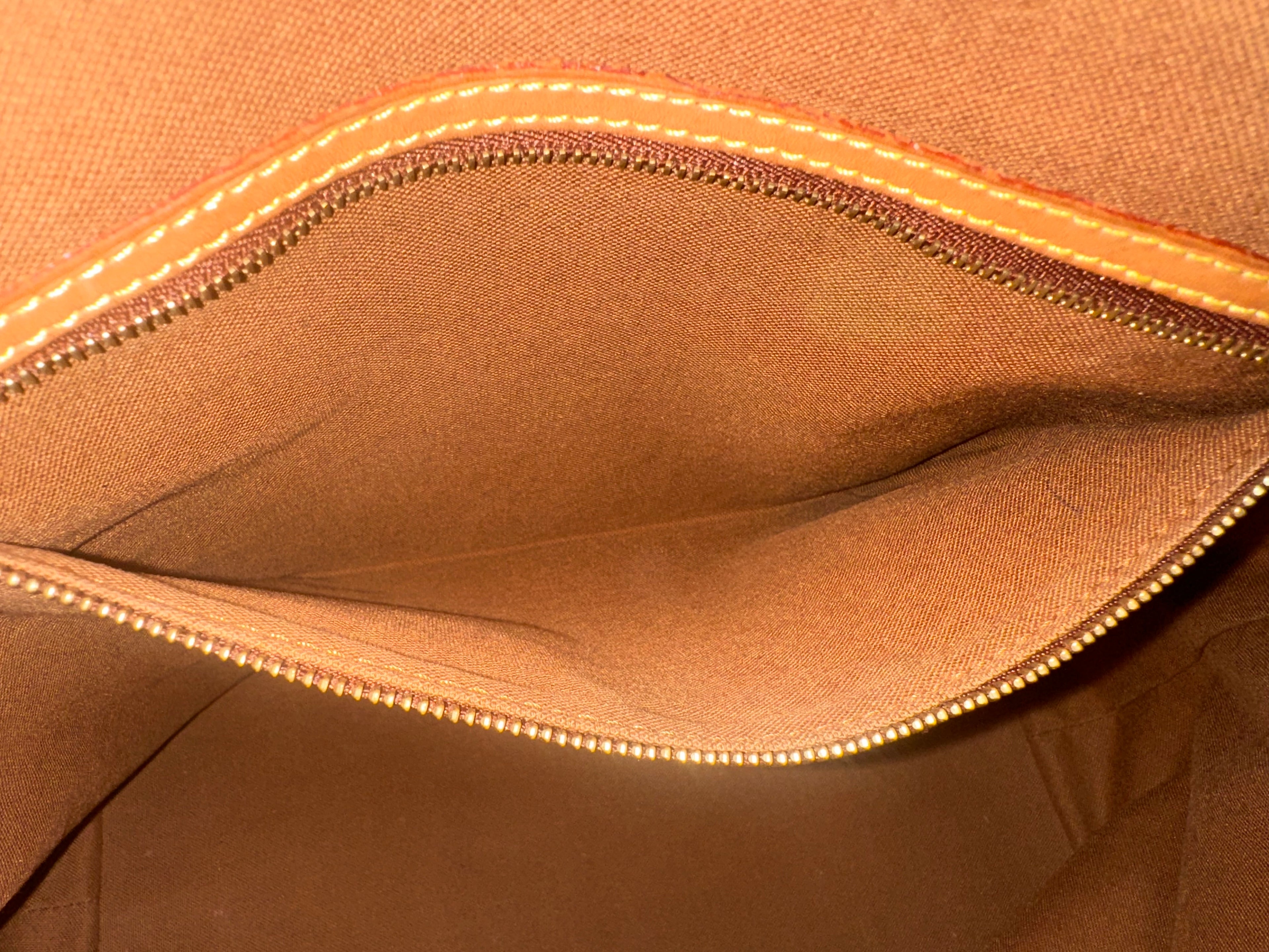 Louis Vuitton Cabas Mezzo