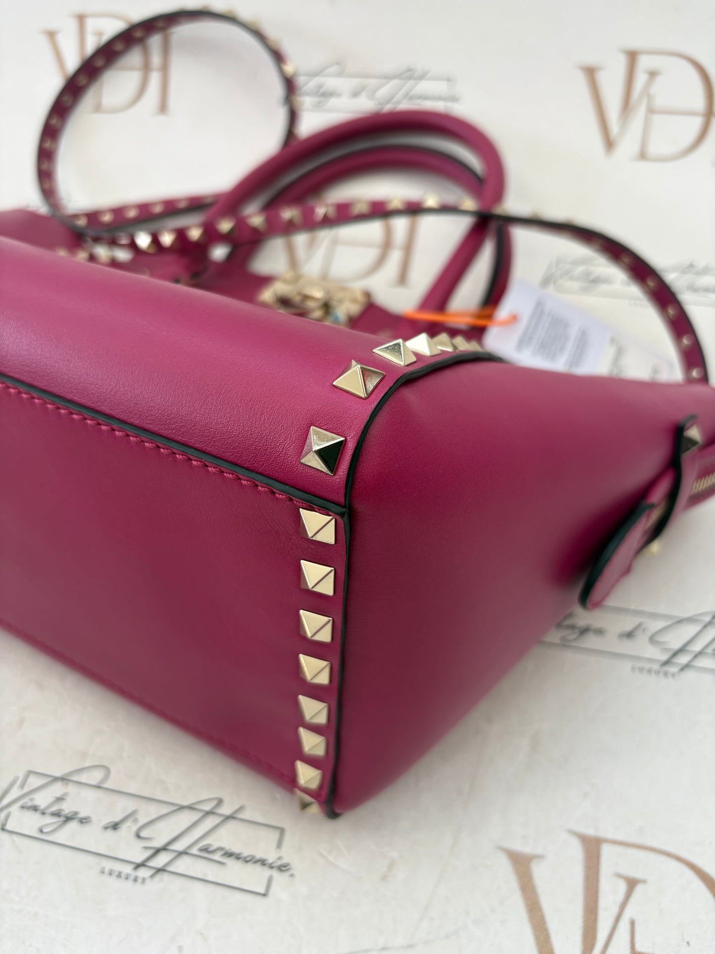 384150 - Valentino Rockstud