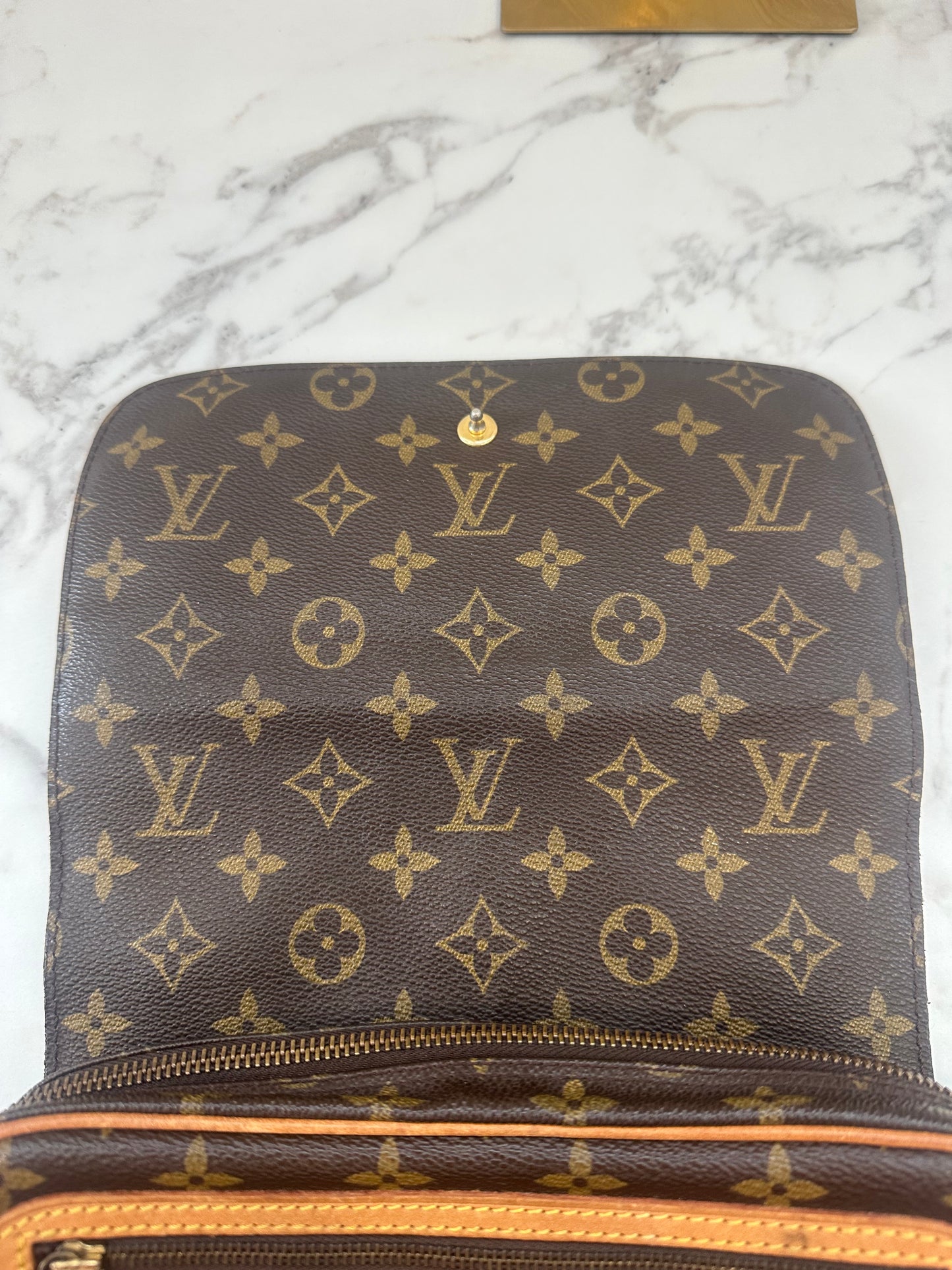 Louis Vuitton Saint Germain 24