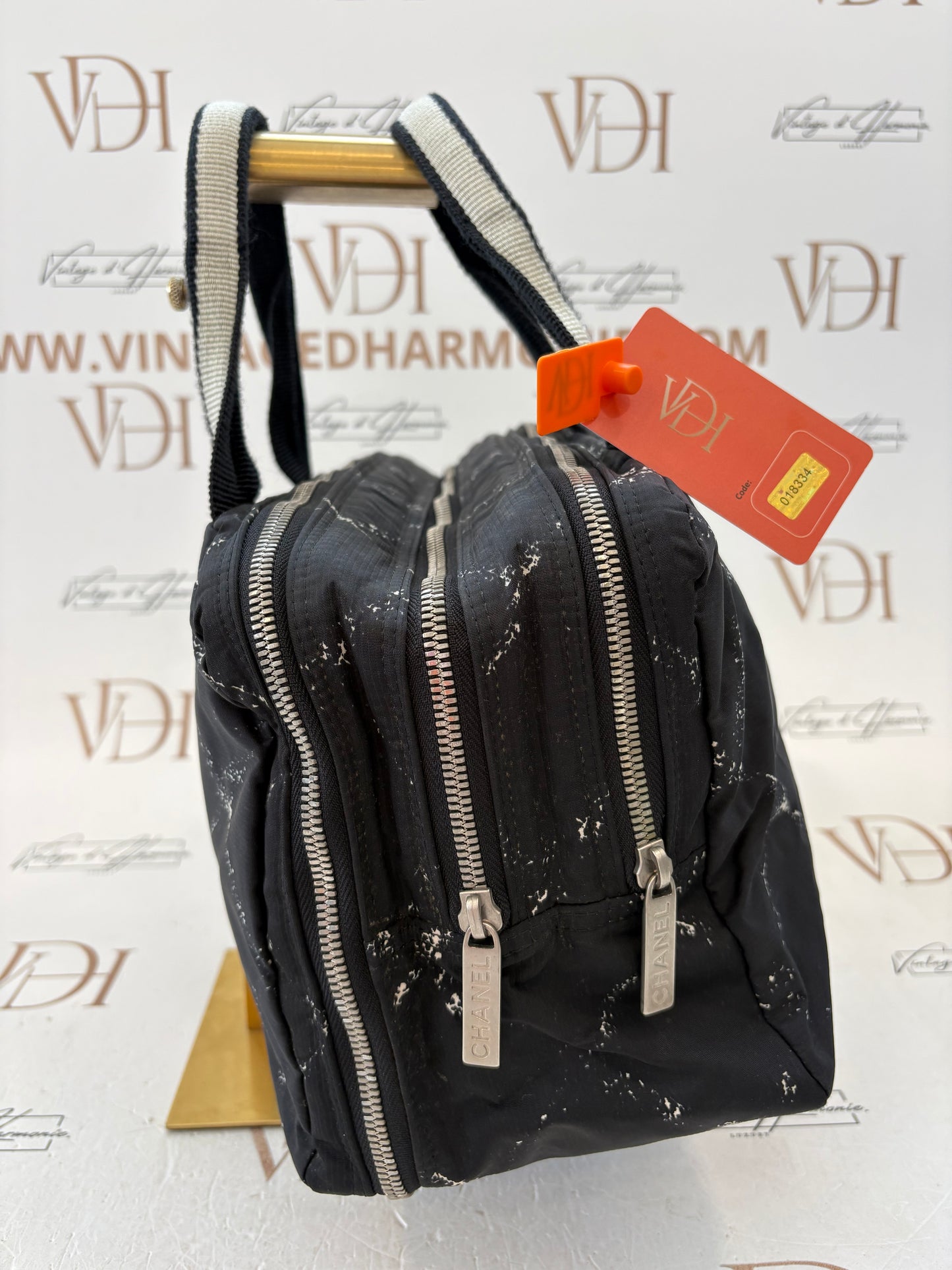 018334 - Chanel Jacquard Travel Line