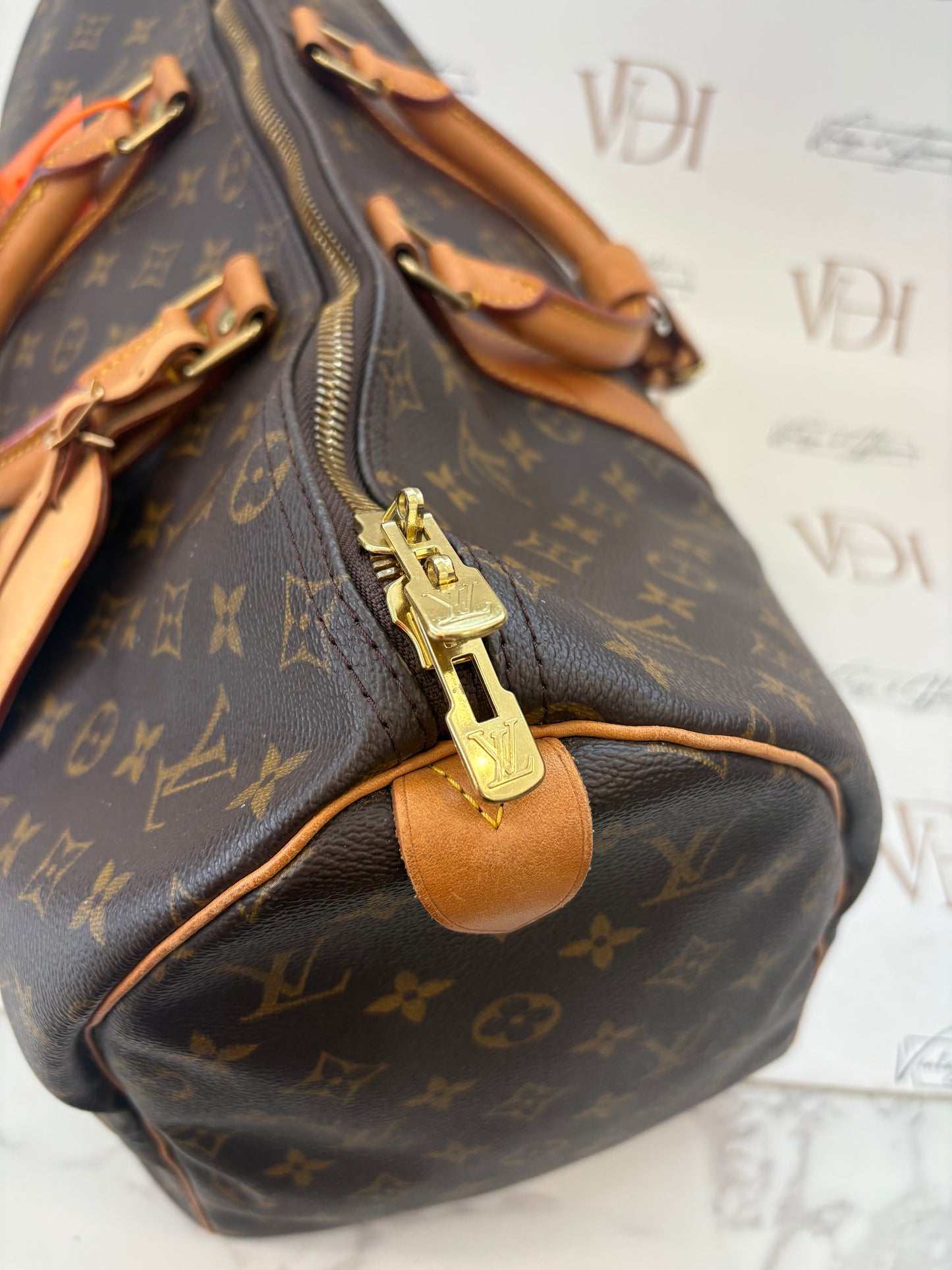 018843 - Louis Vuitton Keepall 45