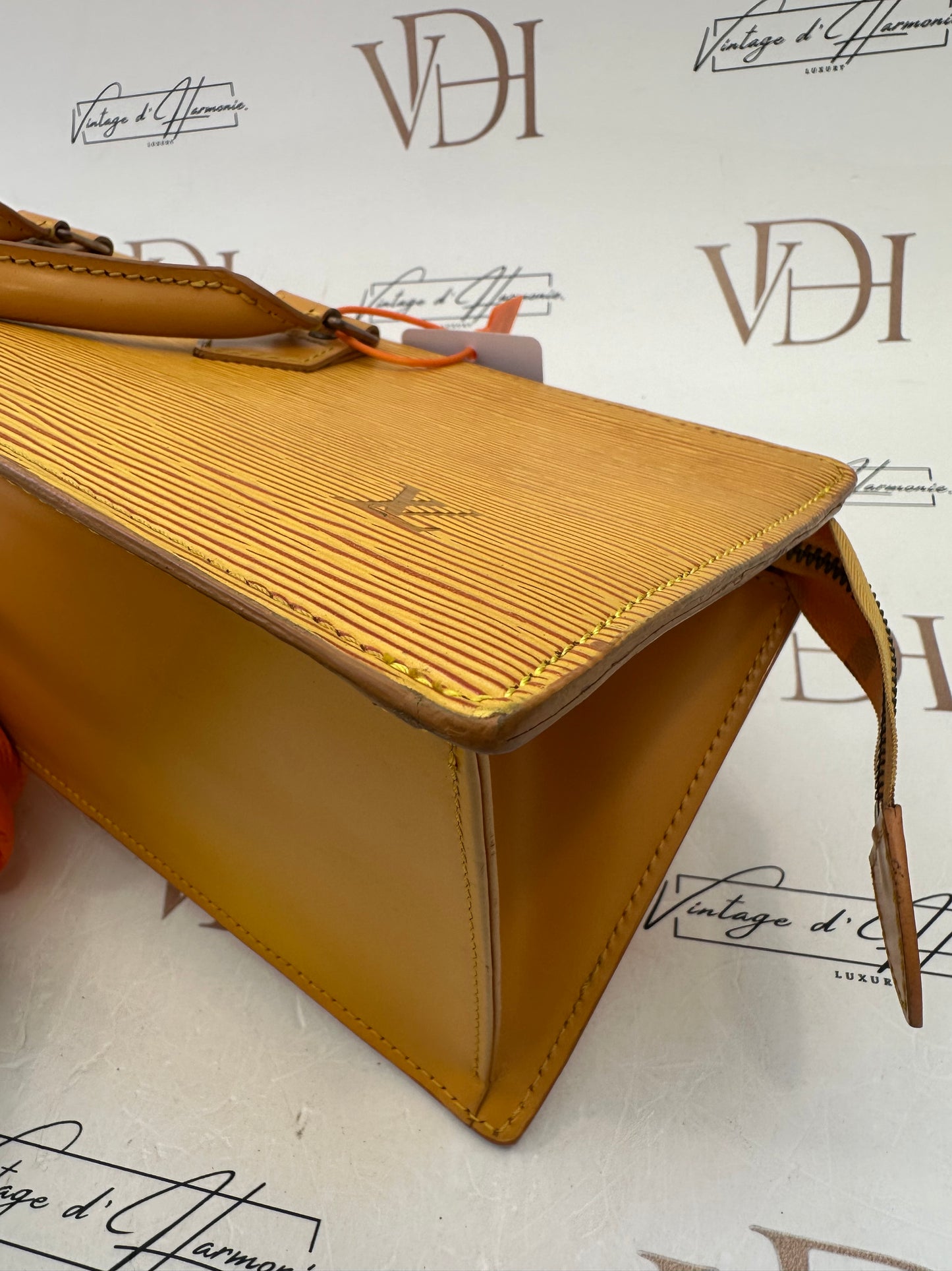 382499 - Louis Vuitton Sac Tringle