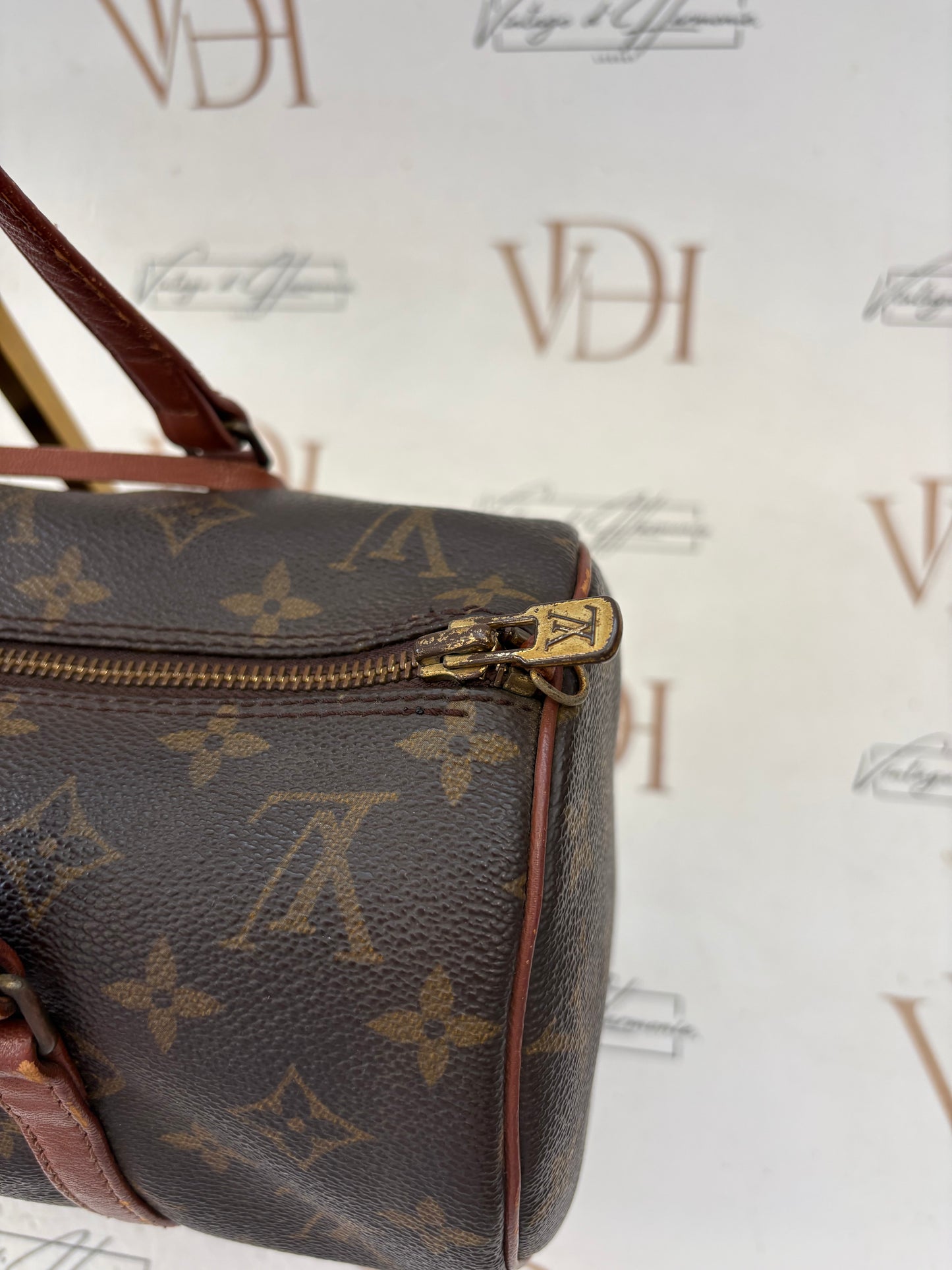 018324 - Louis Vuitton Papillon 30