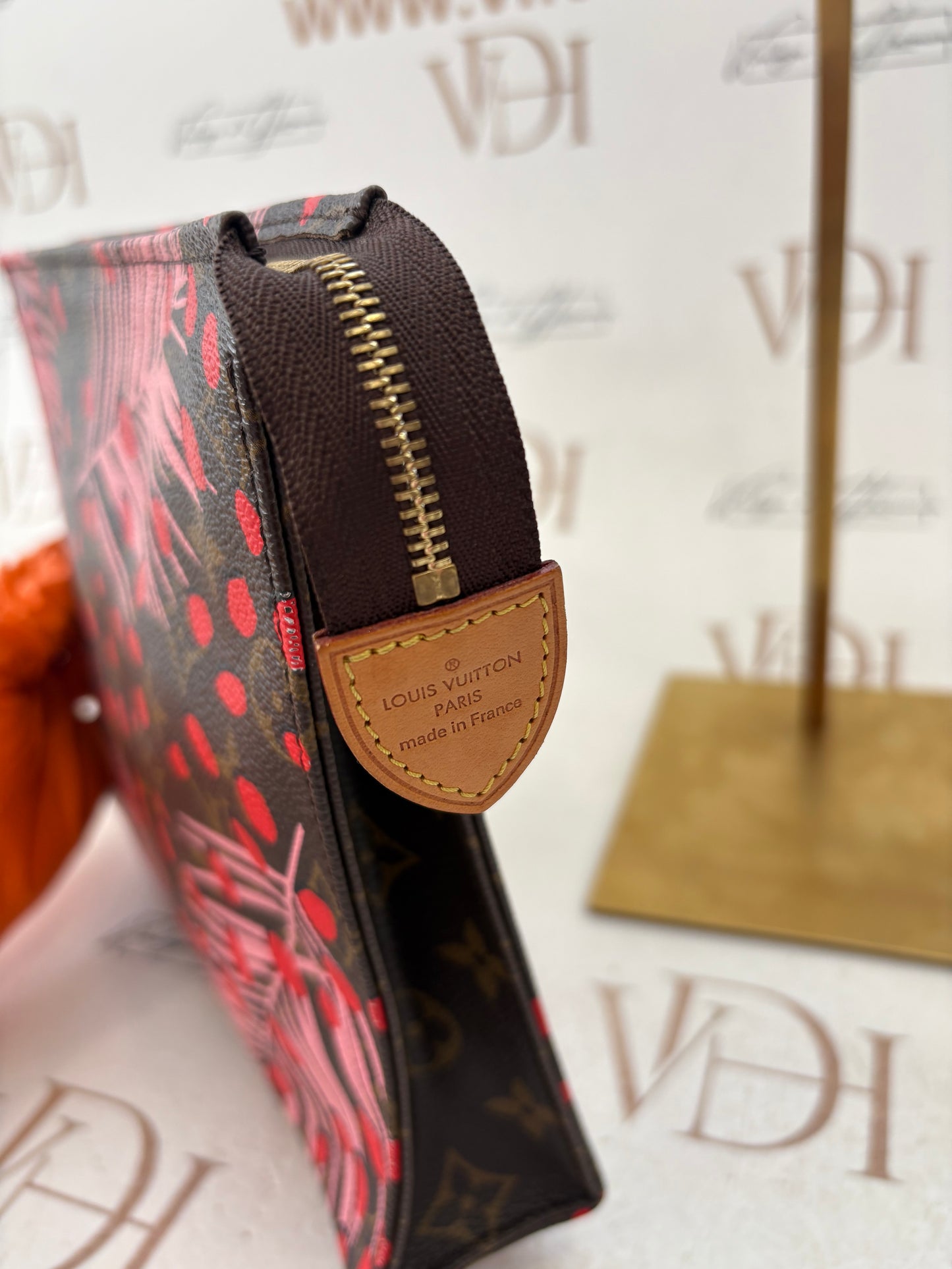 384009 - Louis Vuitton Pochette