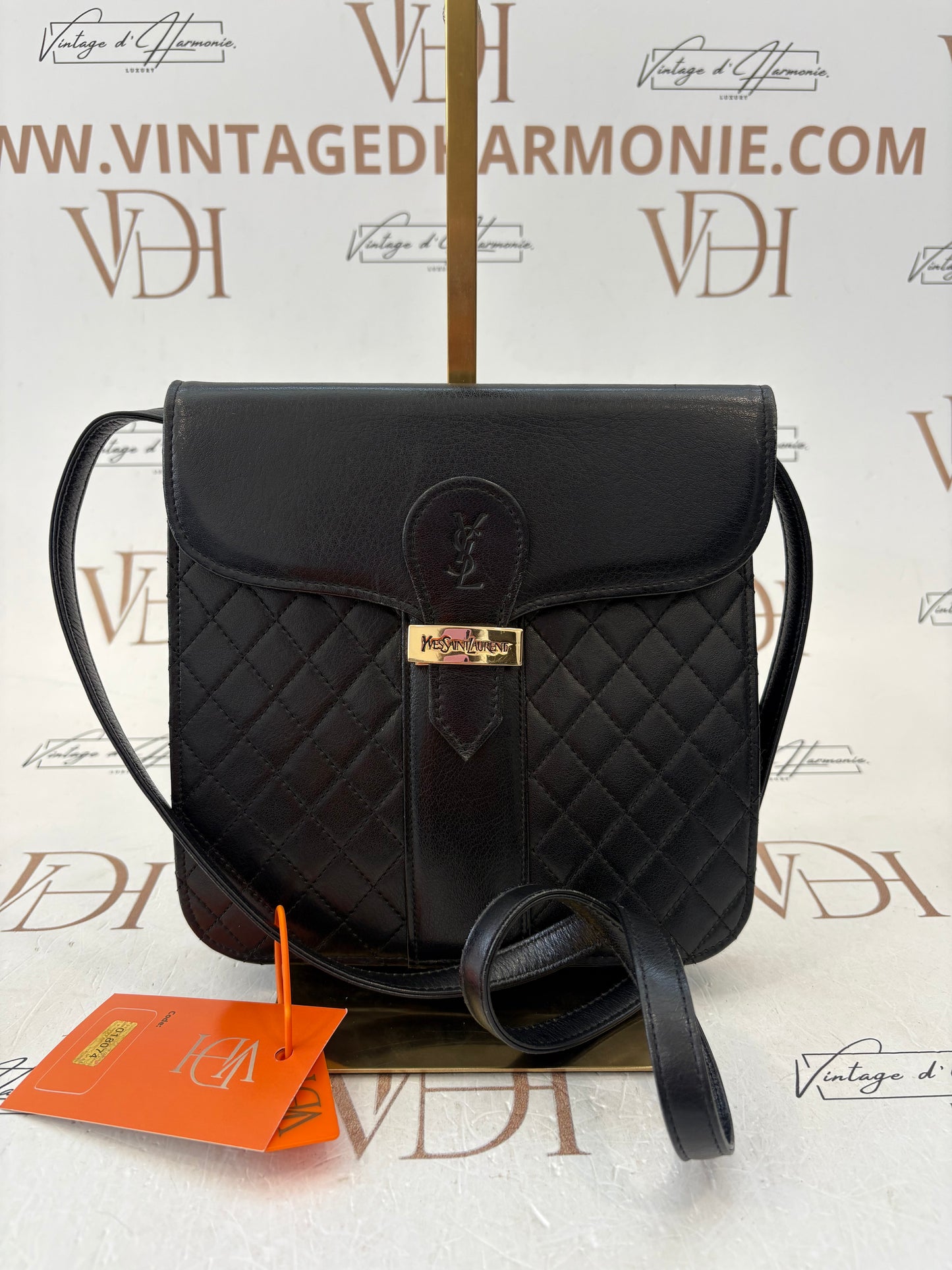 018074 - Saint Laurent Black Vintage