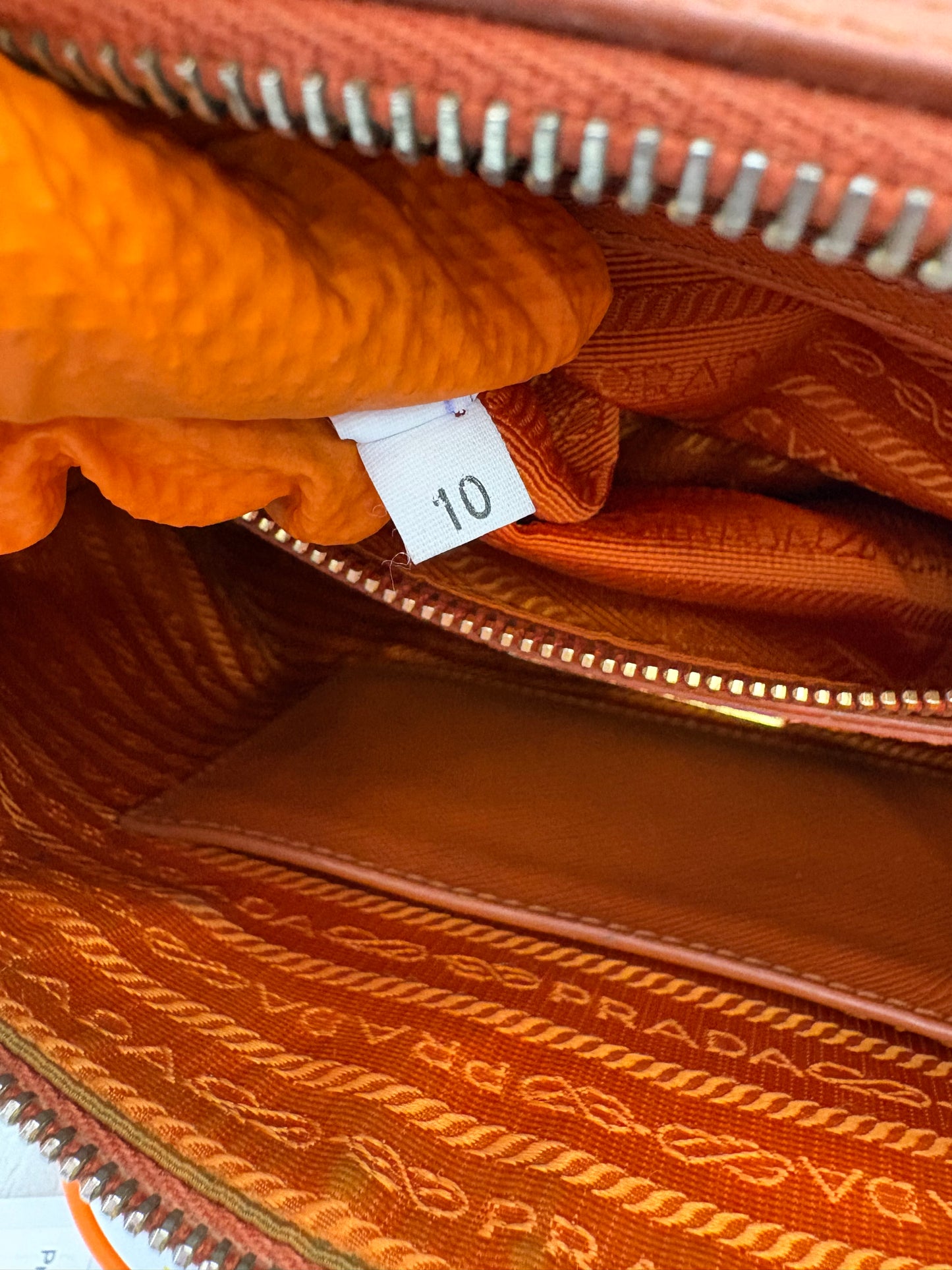 383520 - Prada Orange